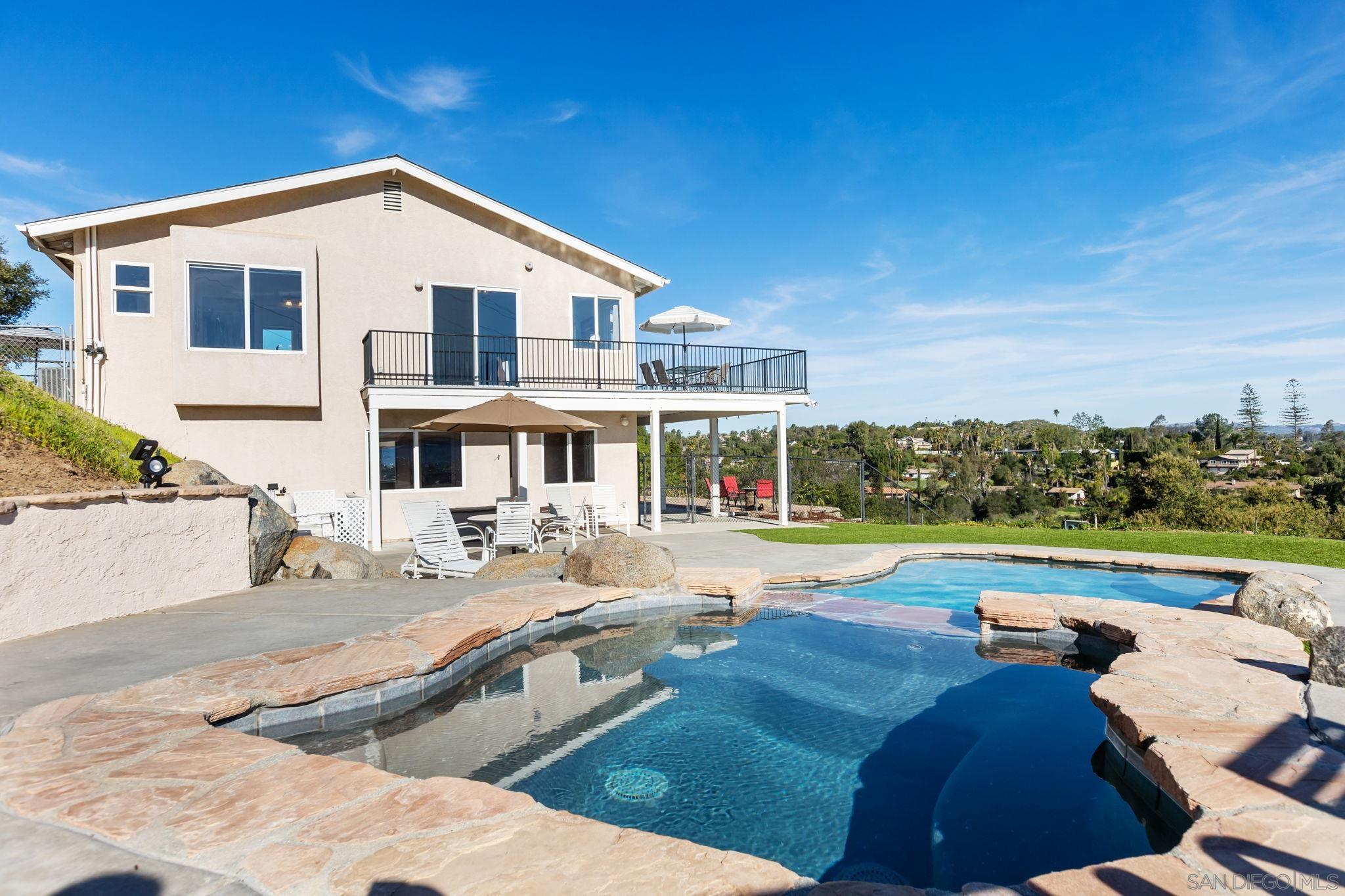 Detail Gallery Image 26 of 31 For 1033  via Contenta, Escondido,  CA 92029 - 5 Beds | 3/1 Baths