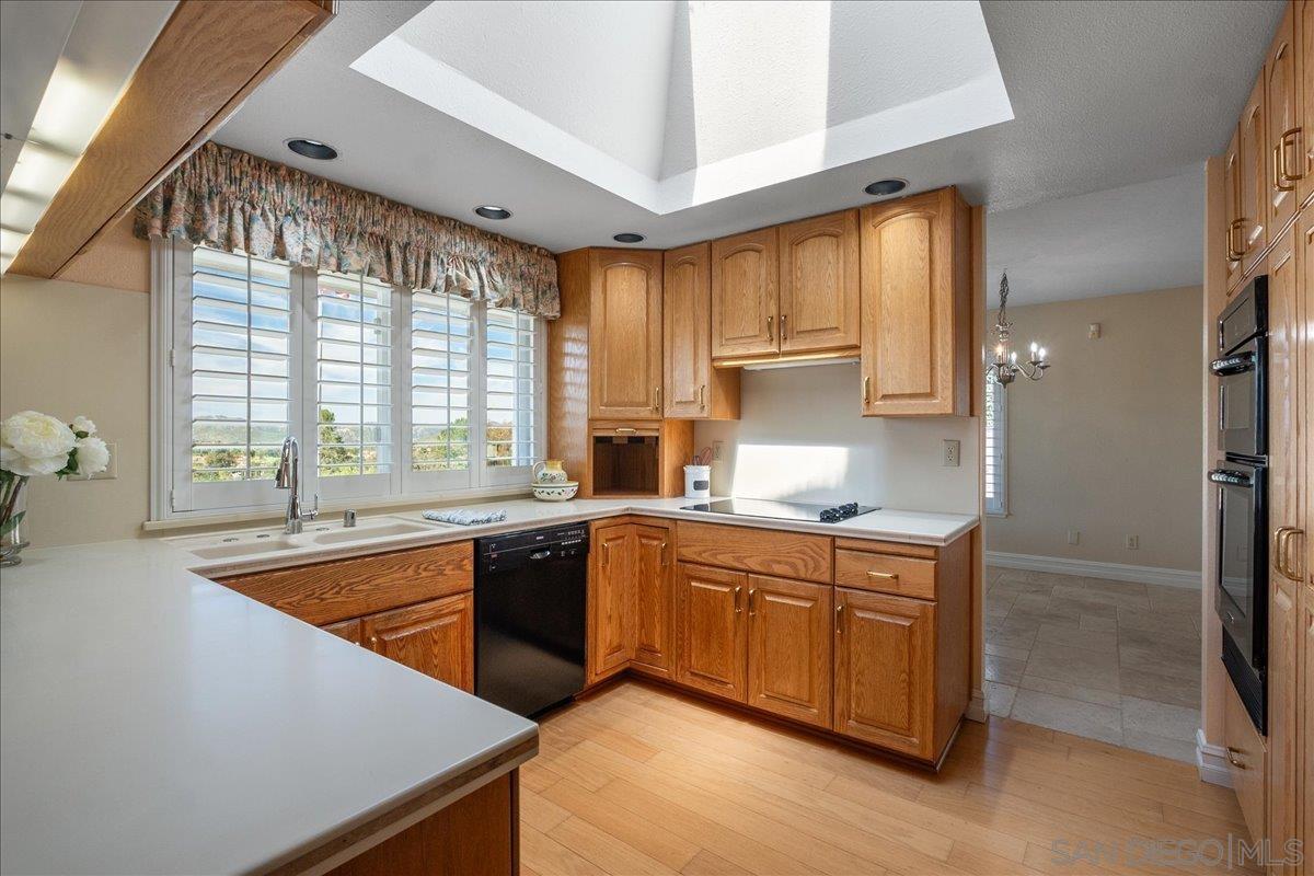 Detail Gallery Image 20 of 55 For 17526  Saint Andrews, Poway,  CA 92064 - 5 Beds | 2/1 Baths