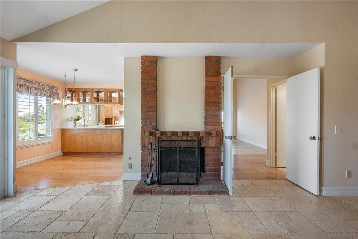 Detail Gallery Image 28 of 55 For 17526  Saint Andrews, Poway,  CA 92064 - 5 Beds | 2/1 Baths