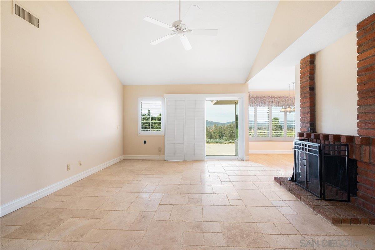 Detail Gallery Image 29 of 55 For 17526  Saint Andrews, Poway,  CA 92064 - 5 Beds | 2/1 Baths