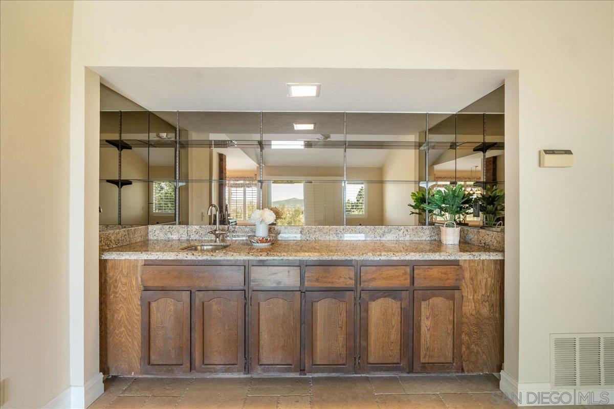 Detail Gallery Image 31 of 55 For 17526  Saint Andrews, Poway,  CA 92064 - 5 Beds | 2/1 Baths