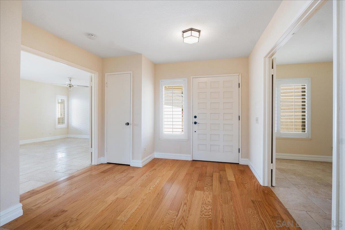 Detail Gallery Image 6 of 55 For 17526  Saint Andrews, Poway,  CA 92064 - 5 Beds | 2/1 Baths