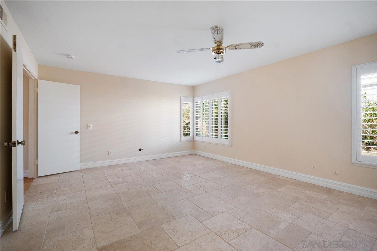 Detail Gallery Image 7 of 55 For 17526  Saint Andrews, Poway,  CA 92064 - 5 Beds | 2/1 Baths