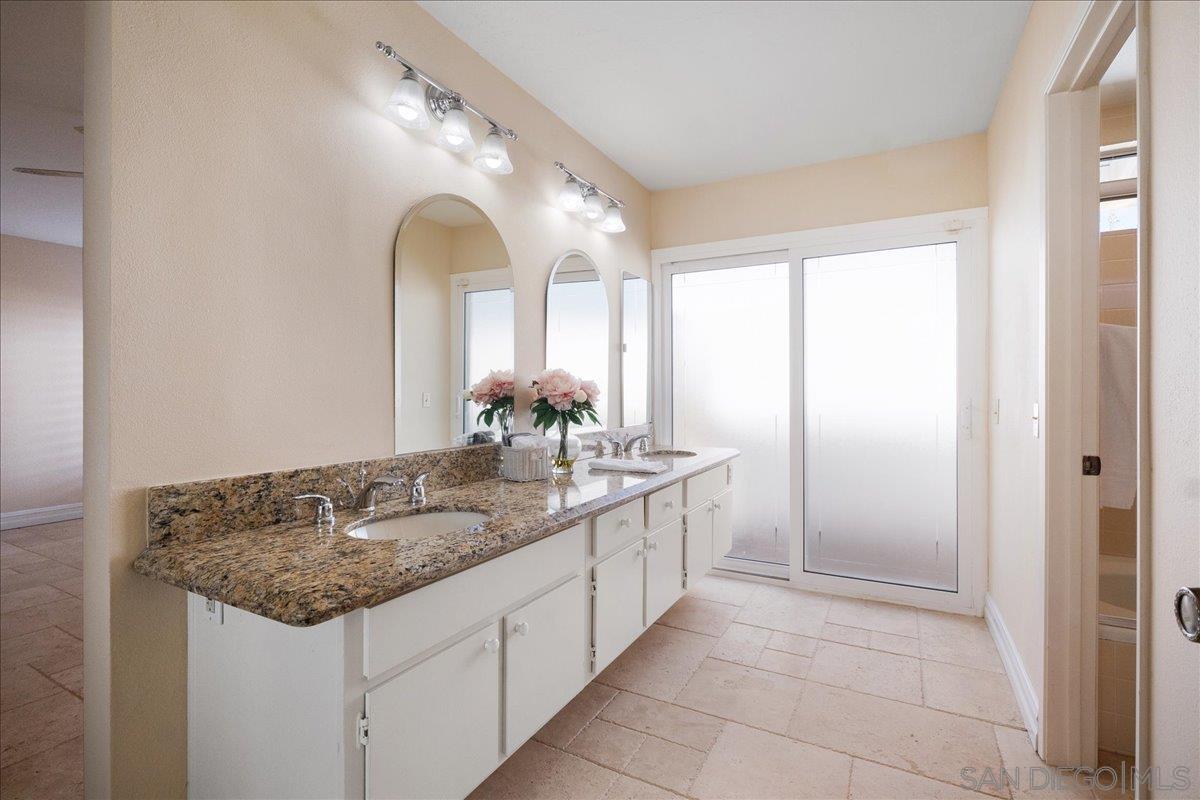 Detail Gallery Image 10 of 55 For 17526  Saint Andrews, Poway,  CA 92064 - 5 Beds | 2/1 Baths