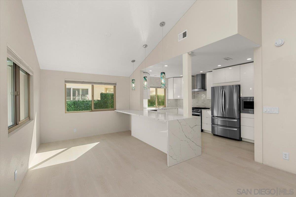 Detail Gallery Image 12 of 41 For 3501 N Sundown, Oceanside,  CA 92056 - 2 Beds | 2 Baths