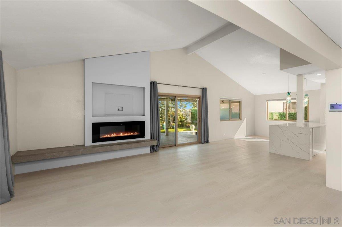 Detail Gallery Image 6 of 41 For 3501 N Sundown, Oceanside,  CA 92056 - 2 Beds | 2 Baths