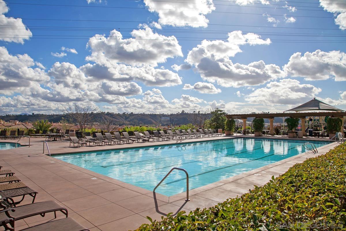 Detail Gallery Image 2 of 33 For 2908  Escala Cir, San Diego,  CA 92108 - 3 Beds | 3 Baths