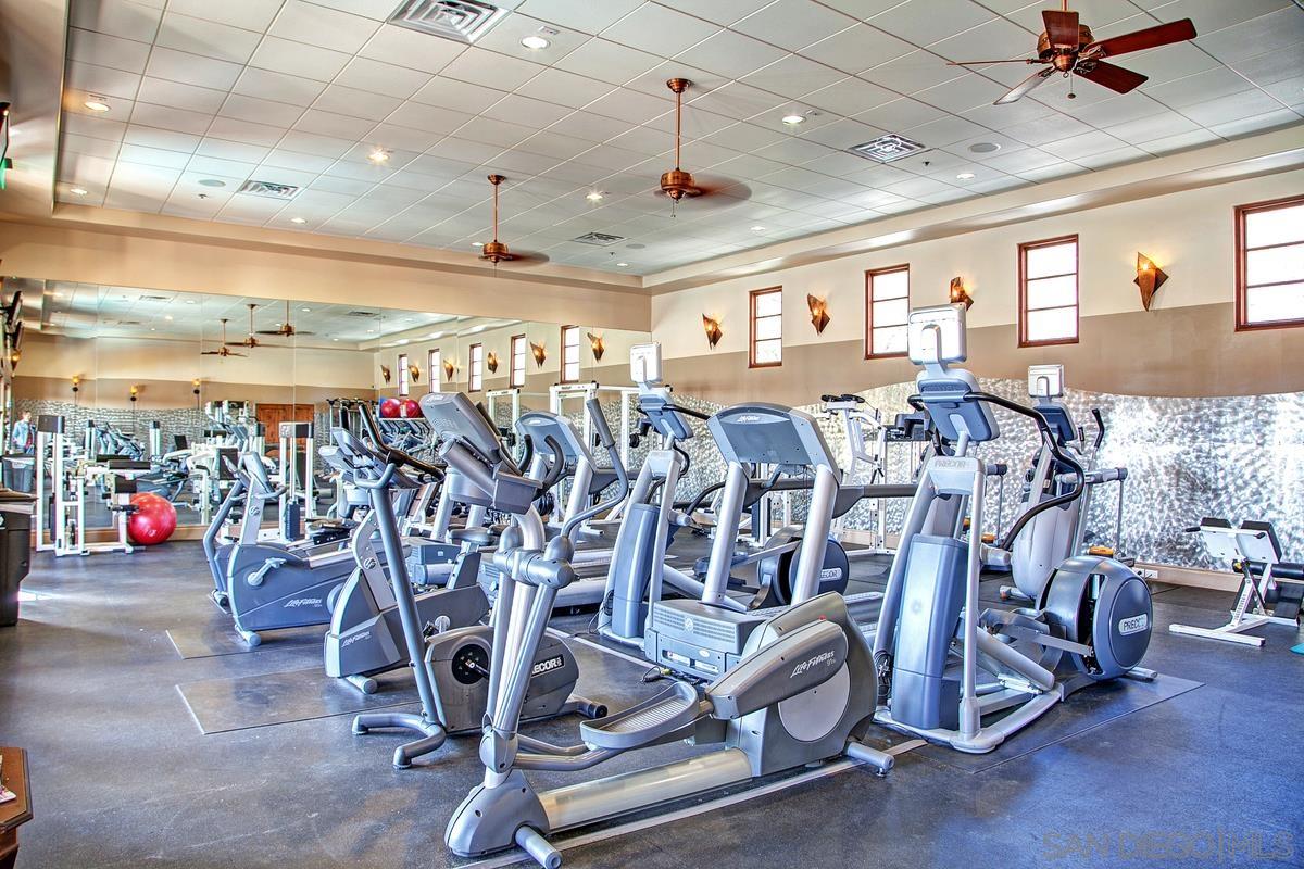 Detail Gallery Image 27 of 33 For 2908  Escala Cir, San Diego,  CA 92108 - 3 Beds | 3 Baths