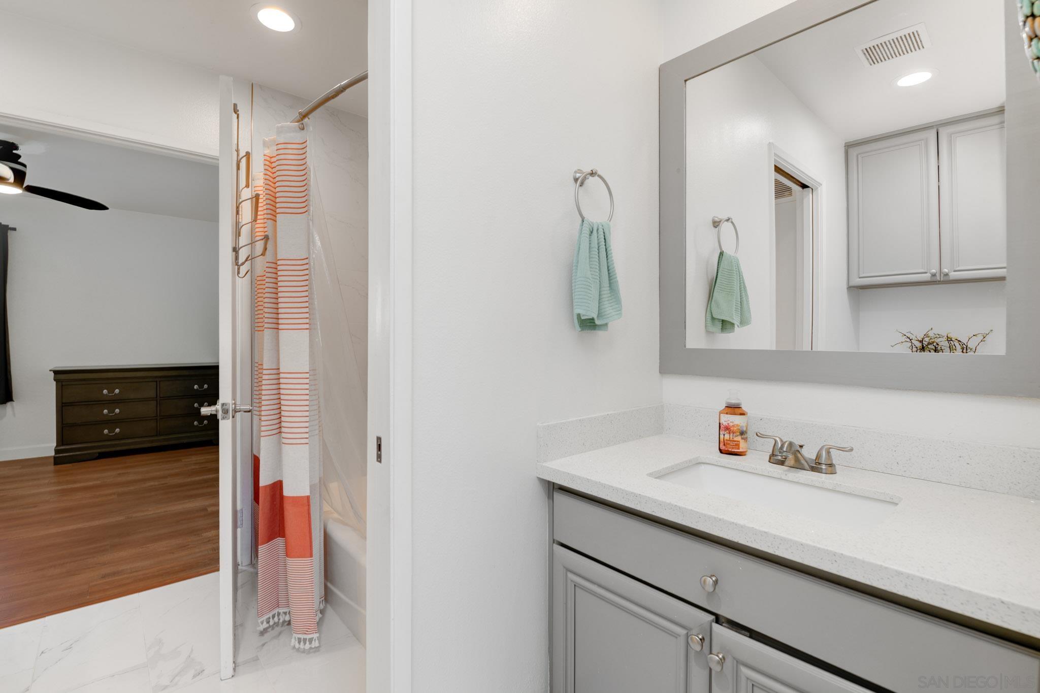 Detail Gallery Image 16 of 25 For 3631  Lemona  #C,  San Diego,  CA 92105 - 2 Beds | 1/1 Baths