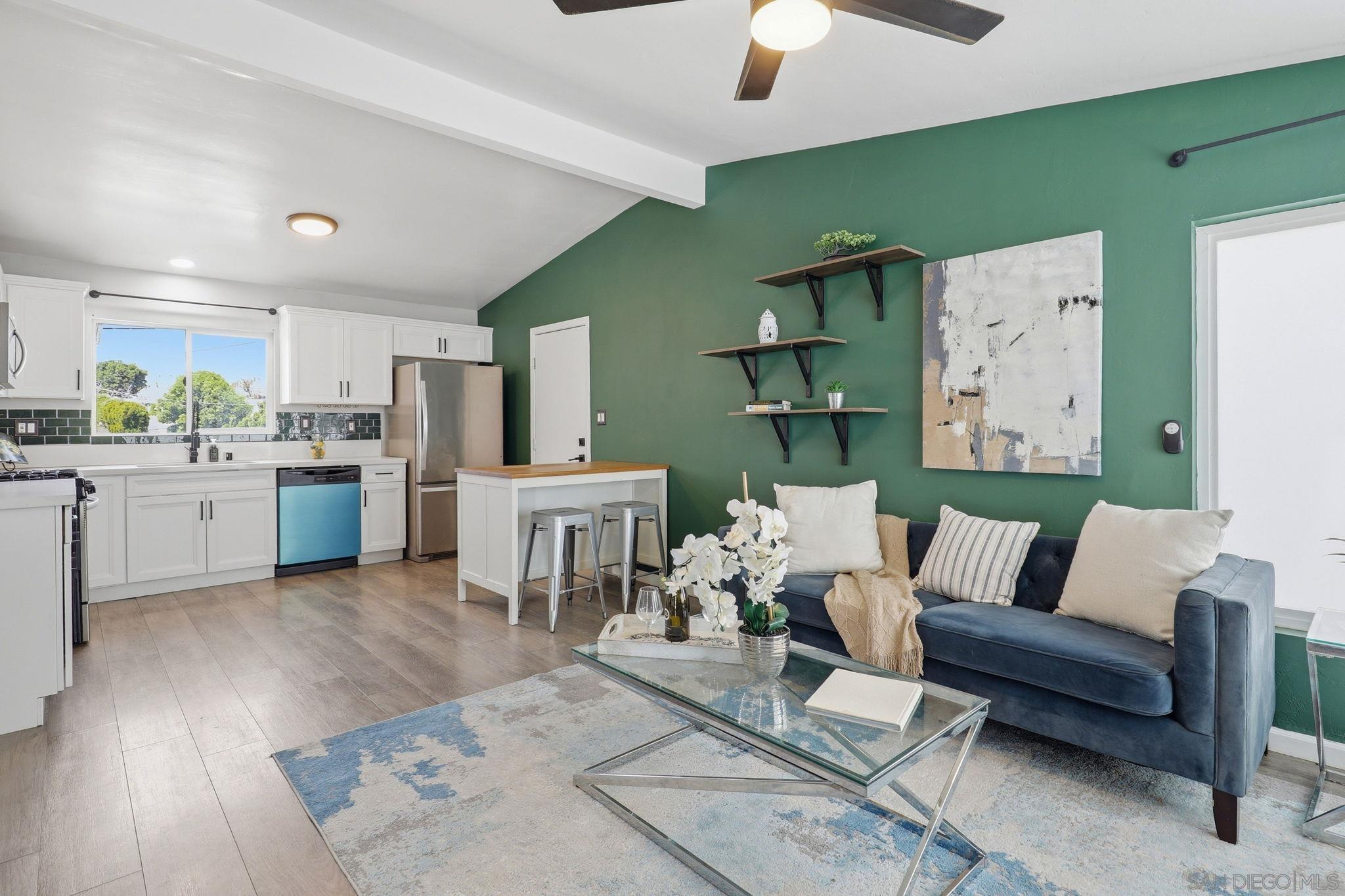 Detail Gallery Image 4 of 51 For 2610  Sheri Ln, Lemon Grove,  CA 91945 - 3 Beds | 2 Baths