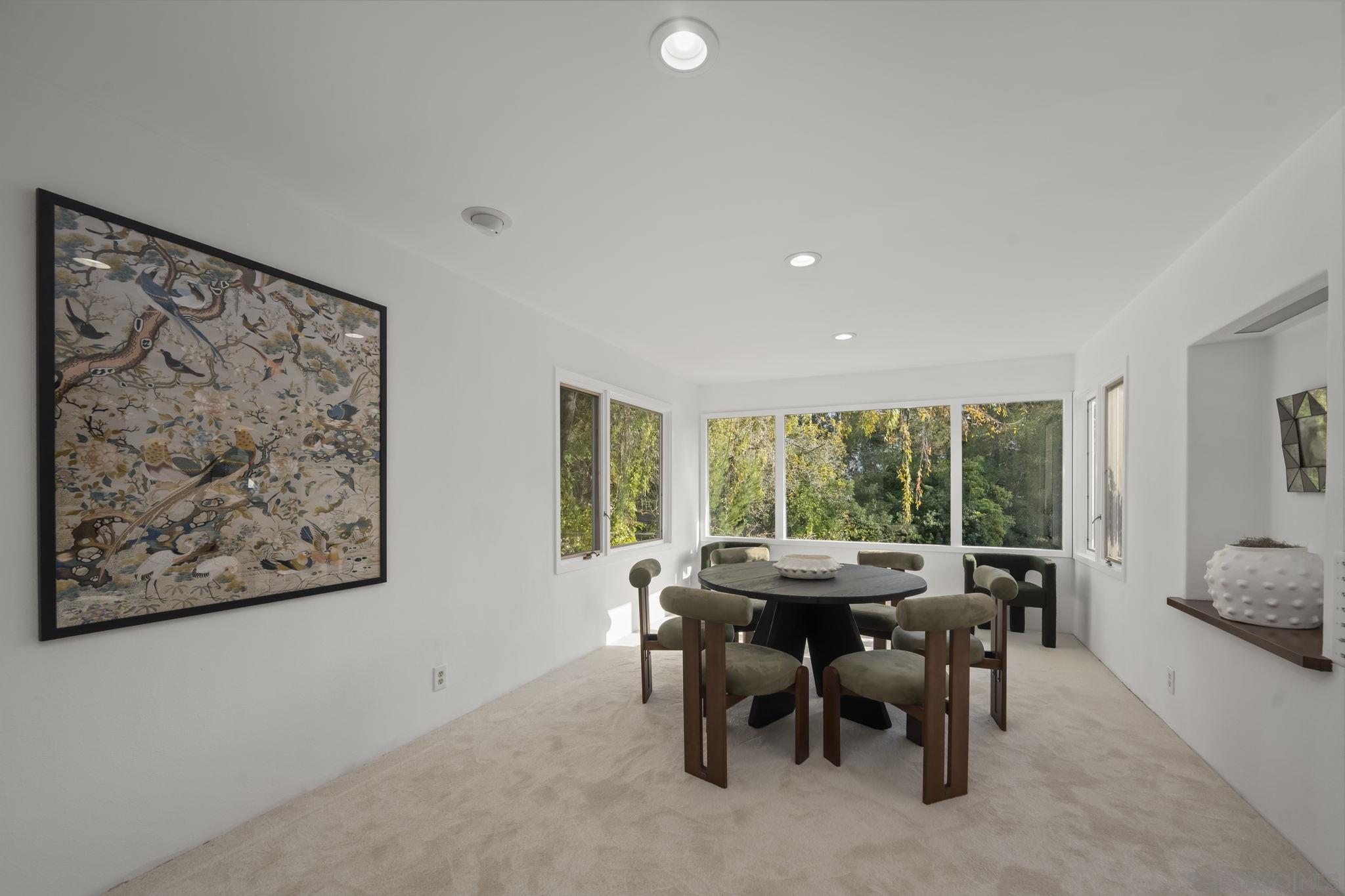 Detail Gallery Image 6 of 12 For 6141  Lago Lindo, Rancho Santa Fe,  CA 92067 - 4 Beds | 4/1 Baths