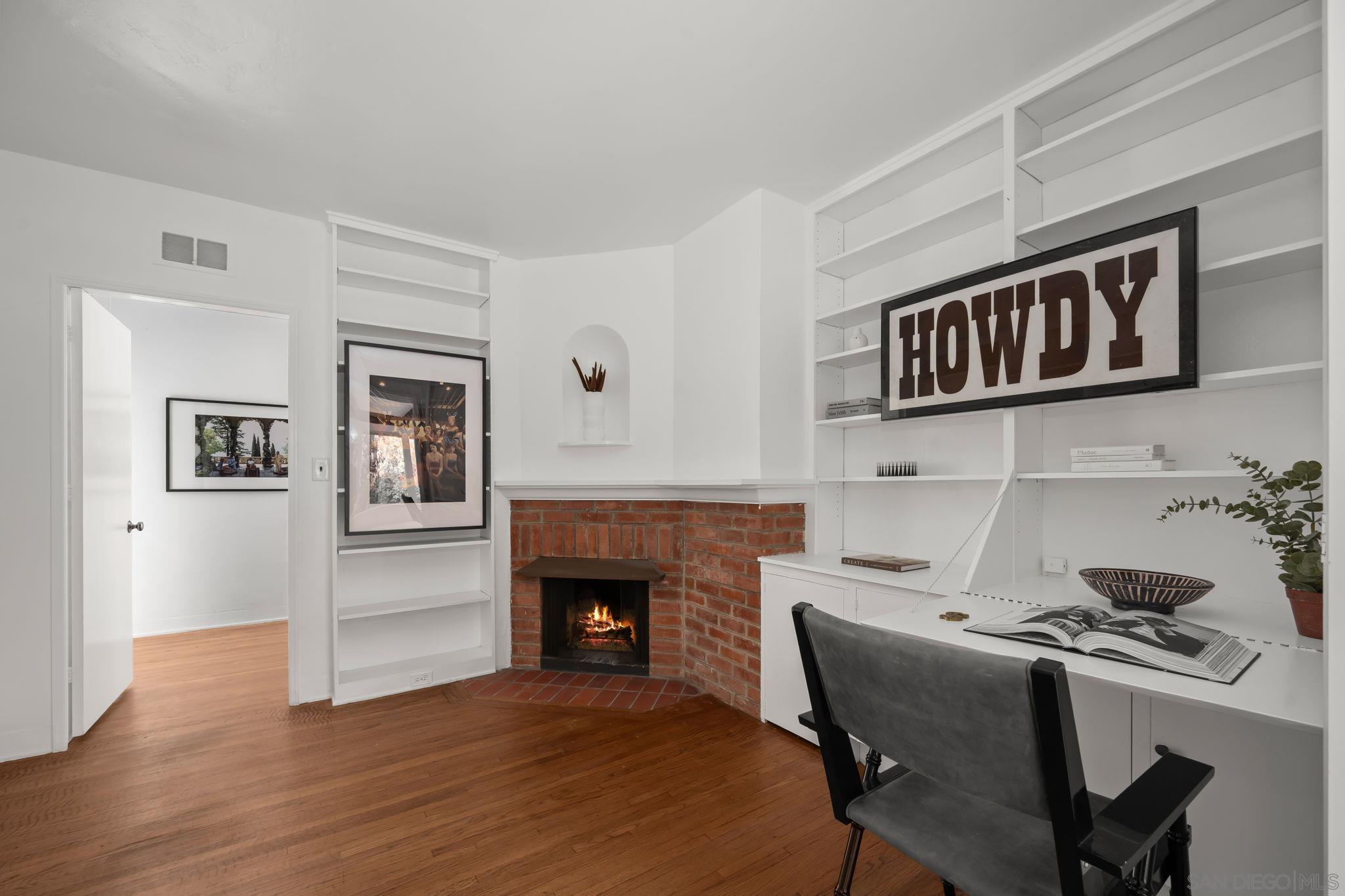 Detail Gallery Image 8 of 12 For 6141  Lago Lindo, Rancho Santa Fe,  CA 92067 - 4 Beds | 4/1 Baths