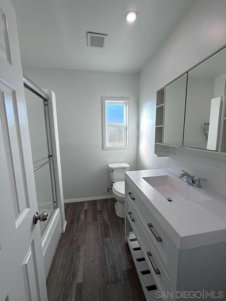 Detail Gallery Image 6 of 14 For 325 W 83rd St, Los Angeles,  CA 90003 - – Beds | – Baths