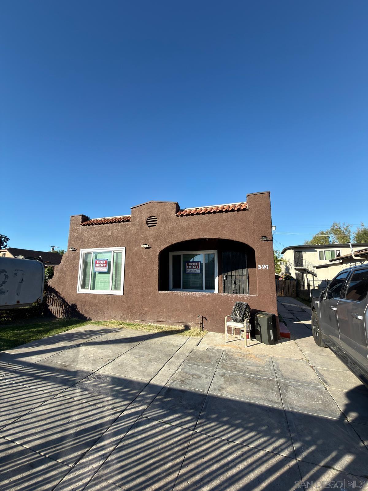 Detail Gallery Image 10 of 14 For 325 W 83rd St, Los Angeles,  CA 90003 - – Beds | – Baths