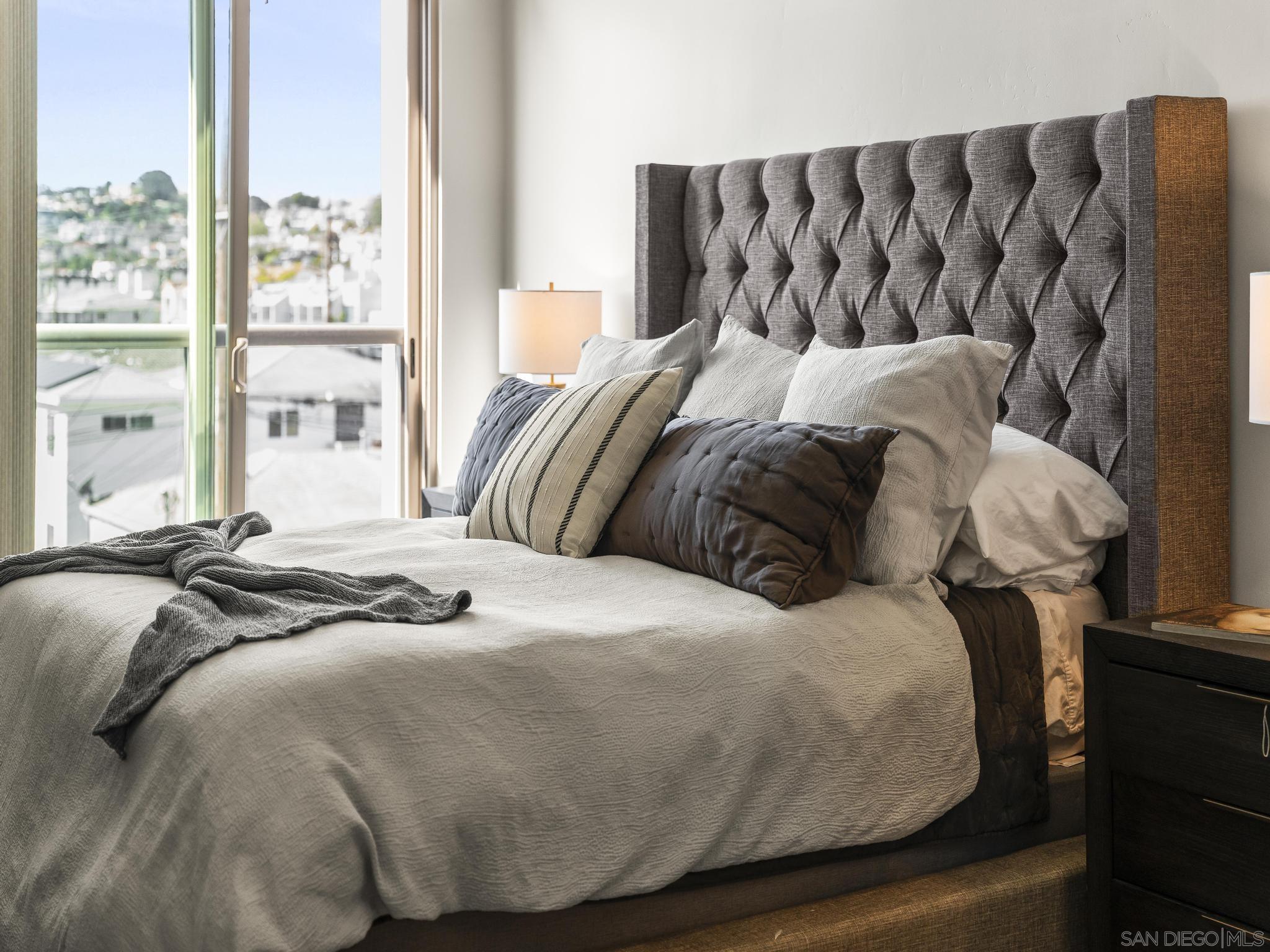 Detail Gallery Image 23 of 35 For 3030  Jarvis St  #2,  San Diego,  CA 92106 - 3 Beds | 3/1 Baths