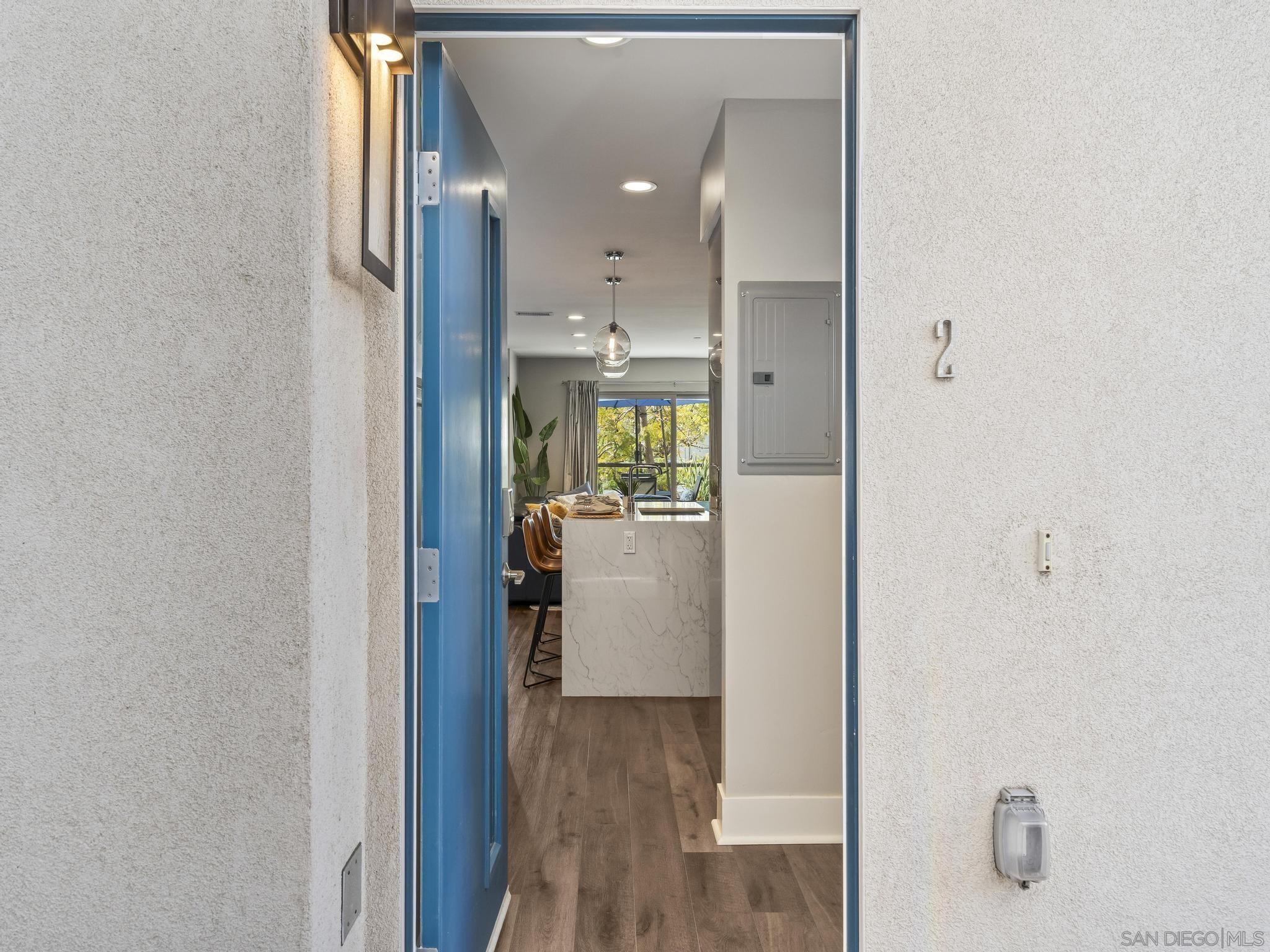 Detail Gallery Image 29 of 35 For 3030  Jarvis St  #2,  San Diego,  CA 92106 - 3 Beds | 3/1 Baths