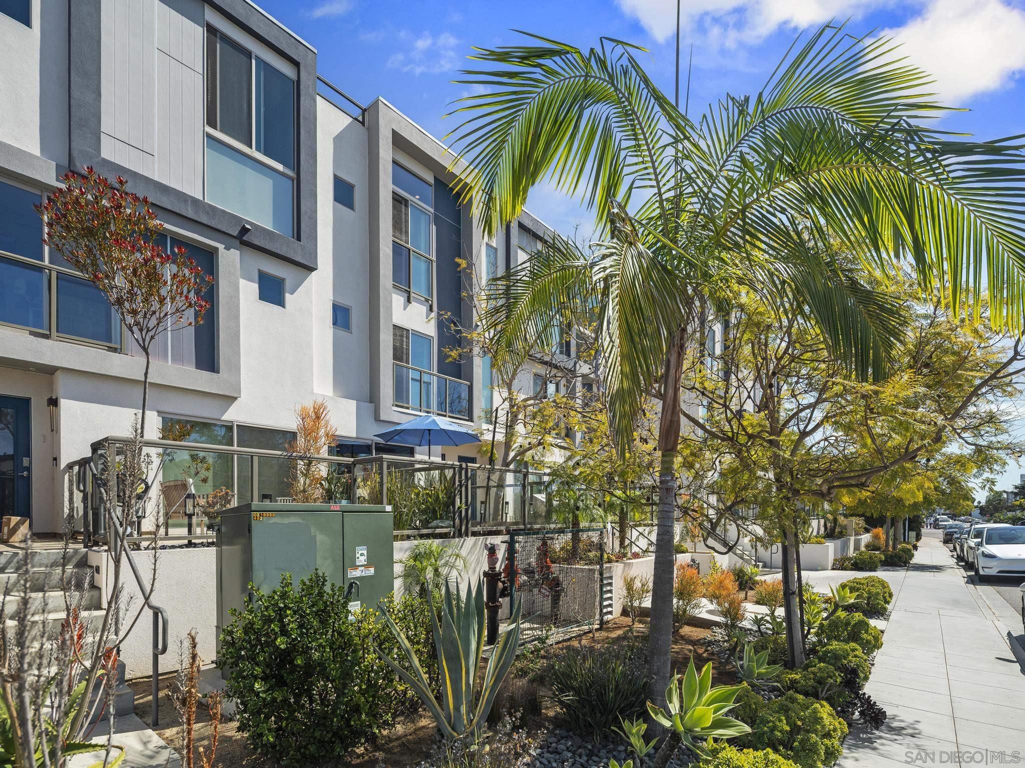 Detail Gallery Image 34 of 35 For 3030  Jarvis St  #2,  San Diego,  CA 92106 - 3 Beds | 3/1 Baths
