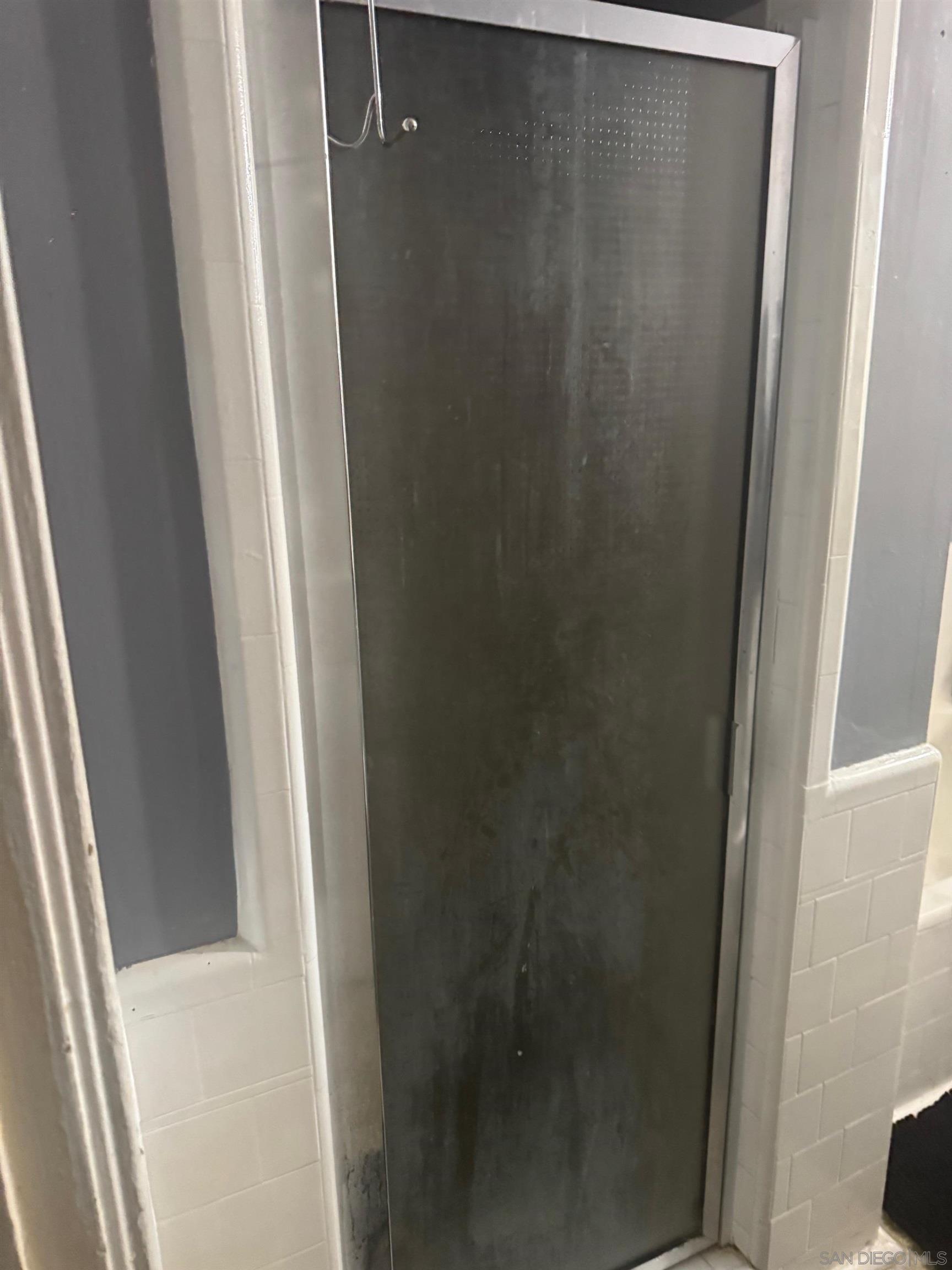 Detail Gallery Image 14 of 45 For 800 W 99th Street, Los Angeles,  CA 90044 - 3 Beds | 1 Baths