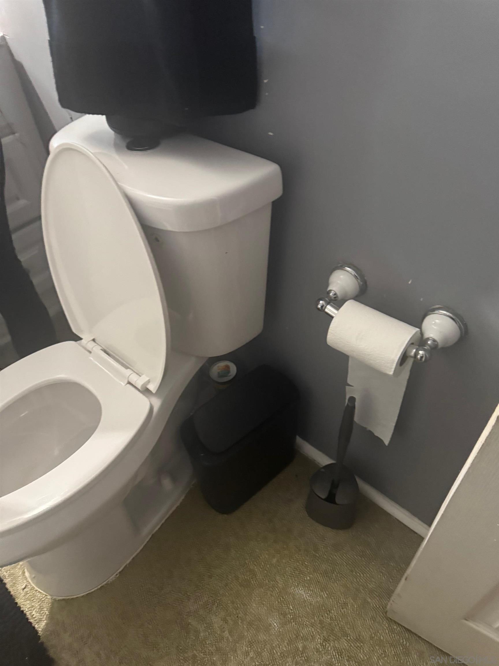 Detail Gallery Image 16 of 45 For 800 W 99th Street, Los Angeles,  CA 90044 - 3 Beds | 1 Baths