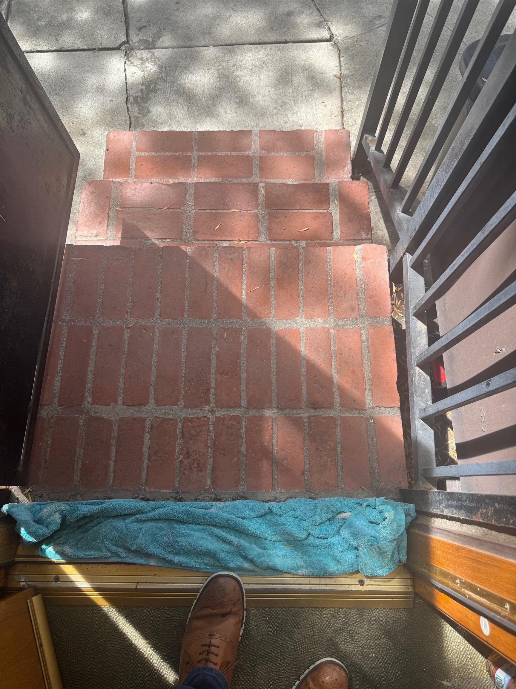 Detail Gallery Image 18 of 45 For 800 W 99th Street, Los Angeles,  CA 90044 - 3 Beds | 1 Baths