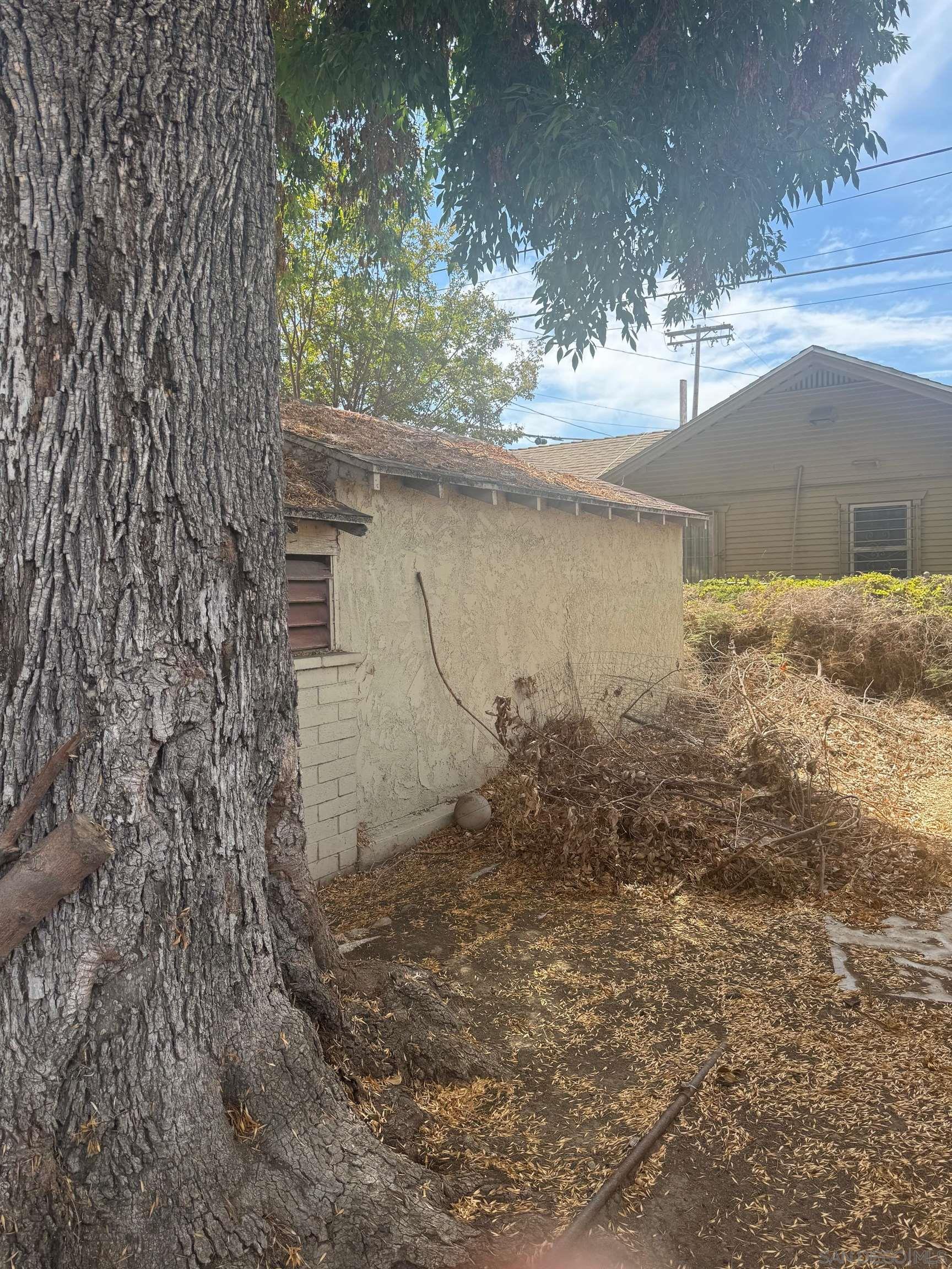 Detail Gallery Image 29 of 45 For 800 W 99th Street, Los Angeles,  CA 90044 - 3 Beds | 1 Baths