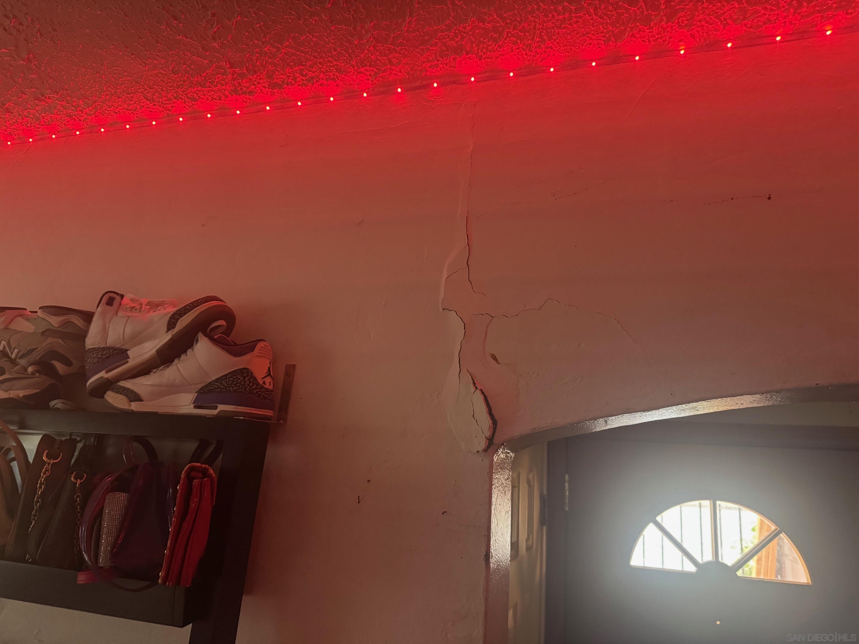 Detail Gallery Image 34 of 45 For 800 W 99th Street, Los Angeles,  CA 90044 - 3 Beds | 1 Baths