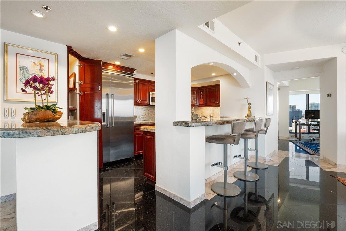 Detail Gallery Image 11 of 39 For 100  Harbor Dr  3603, San Diego,  CA 92101 - 2 Beds | 2/1 Baths