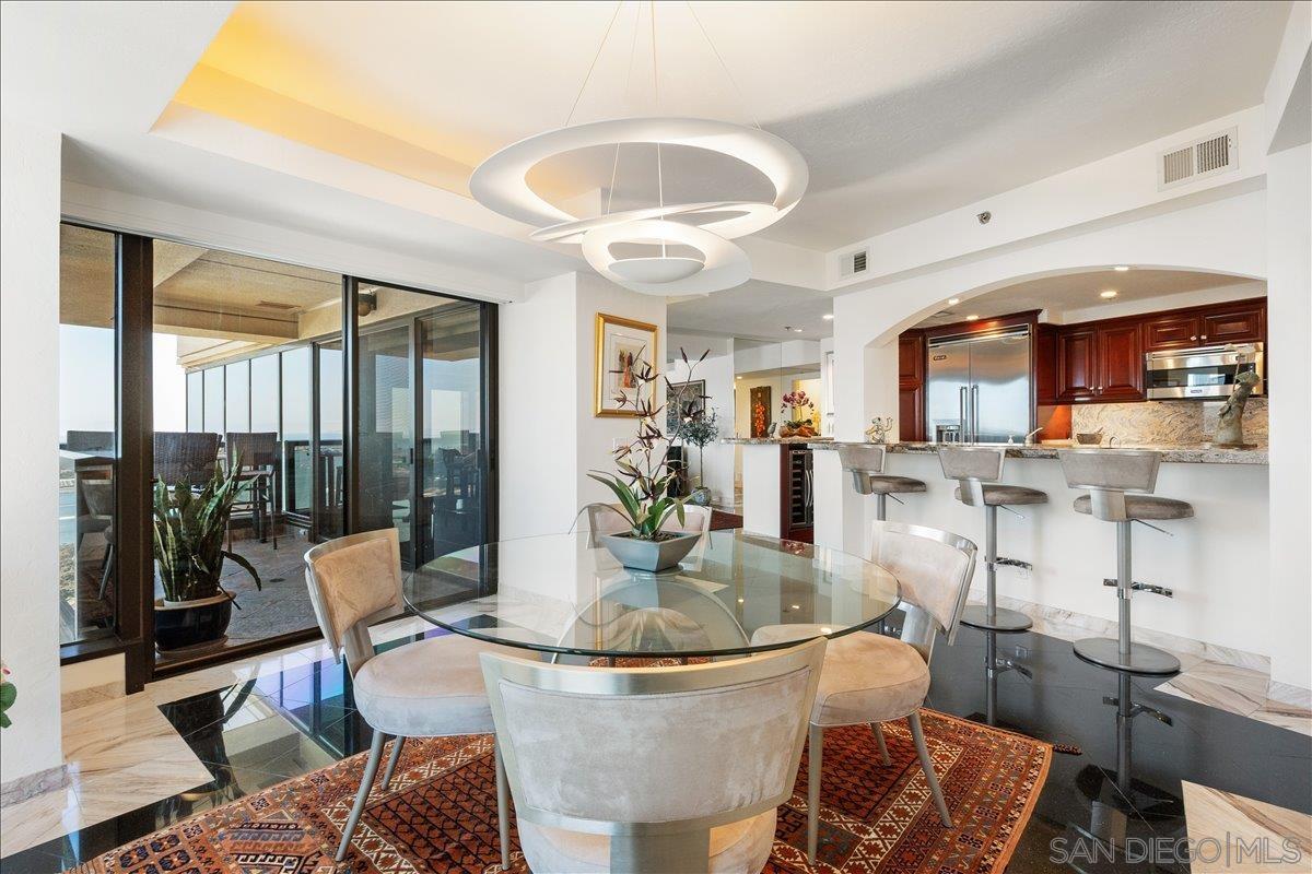 Detail Gallery Image 15 of 39 For 100  Harbor Dr  3603, San Diego,  CA 92101 - 2 Beds | 2/1 Baths