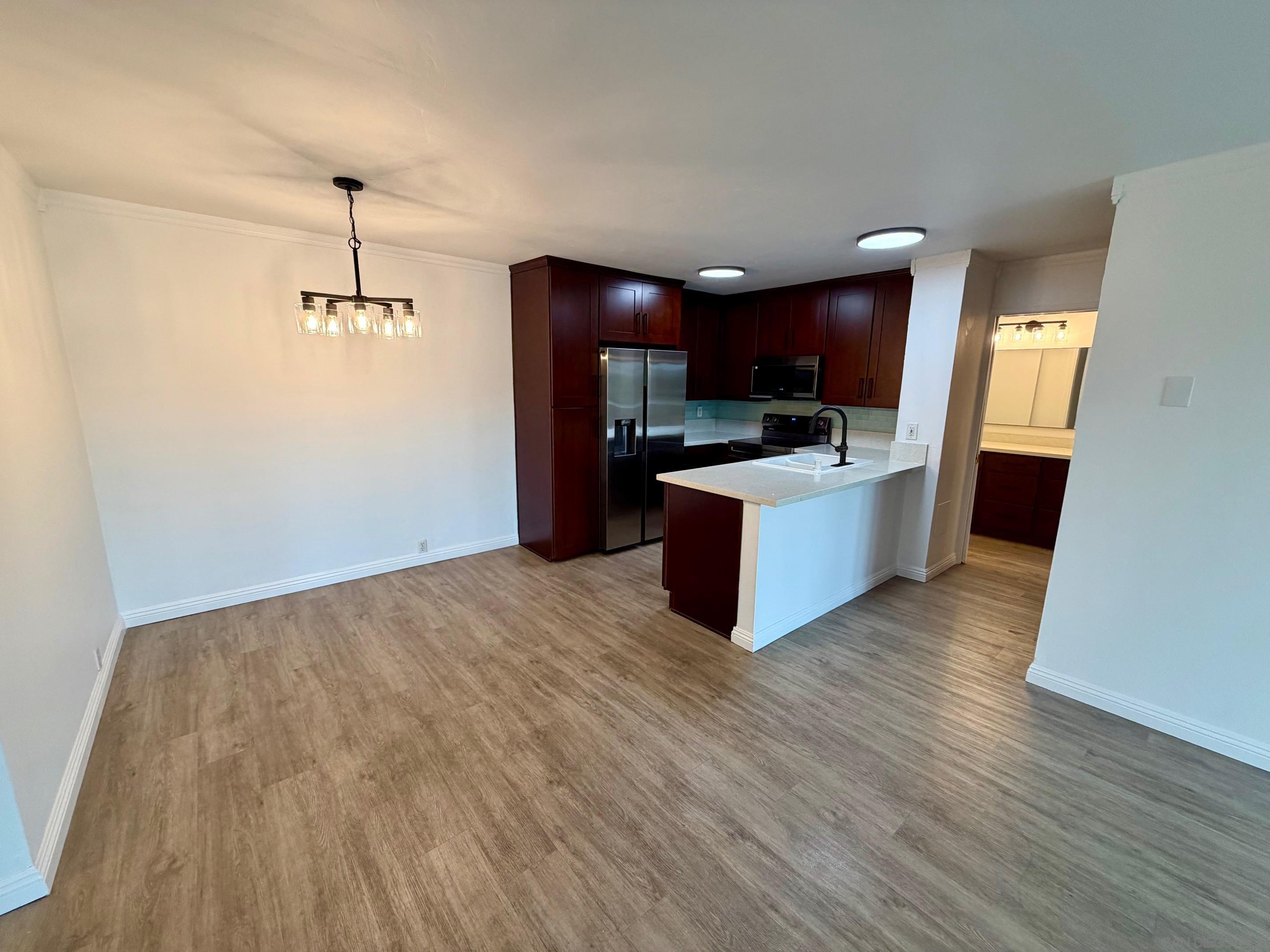 Detail Gallery Image 14 of 20 For 1885  Diamond St.  #2-211,  San Diego,  CA 92109 - 2 Beds | 2 Baths