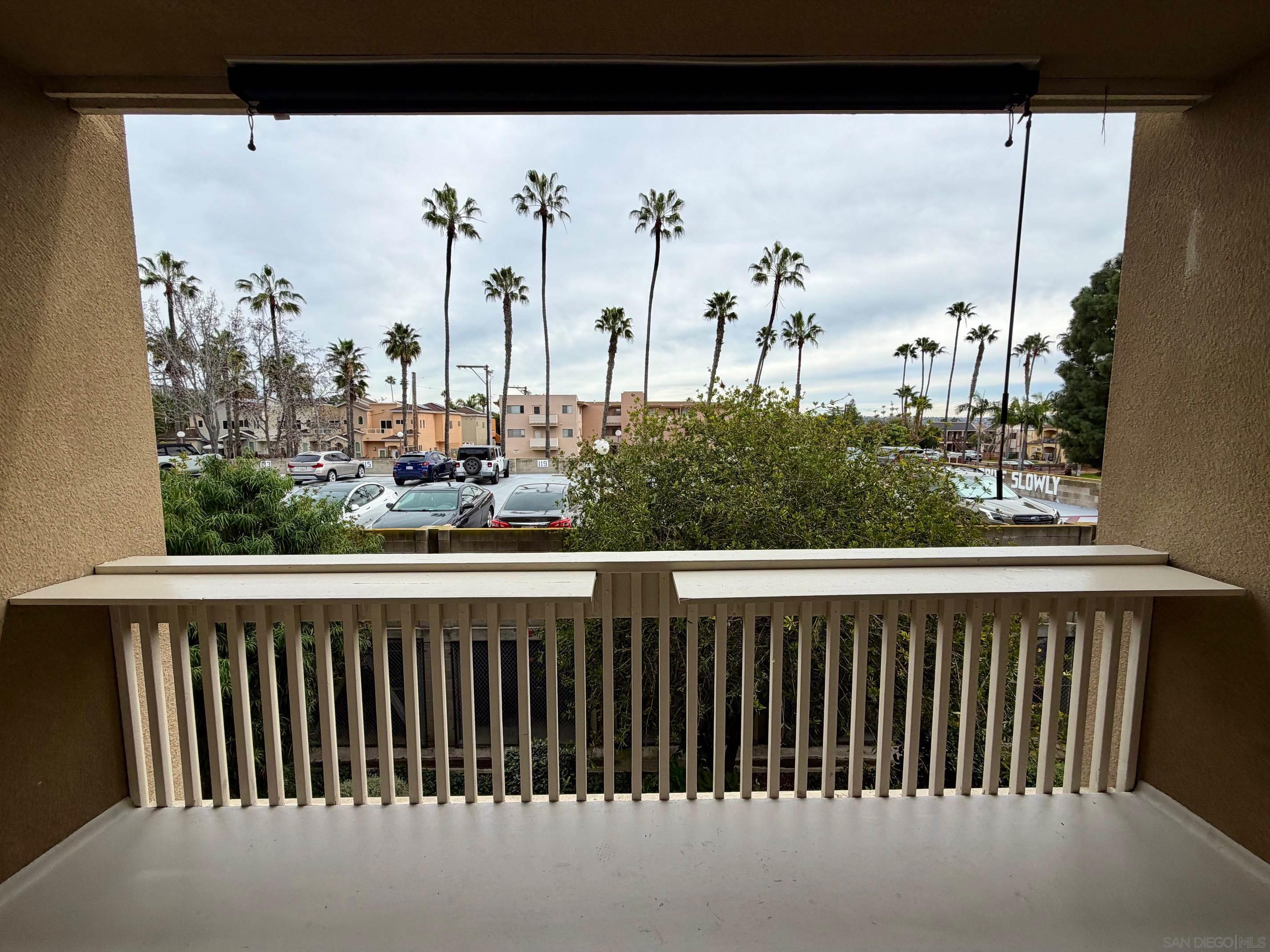 Detail Gallery Image 8 of 20 For 1885  Diamond St.  #2-211,  San Diego,  CA 92109 - 2 Beds | 2 Baths