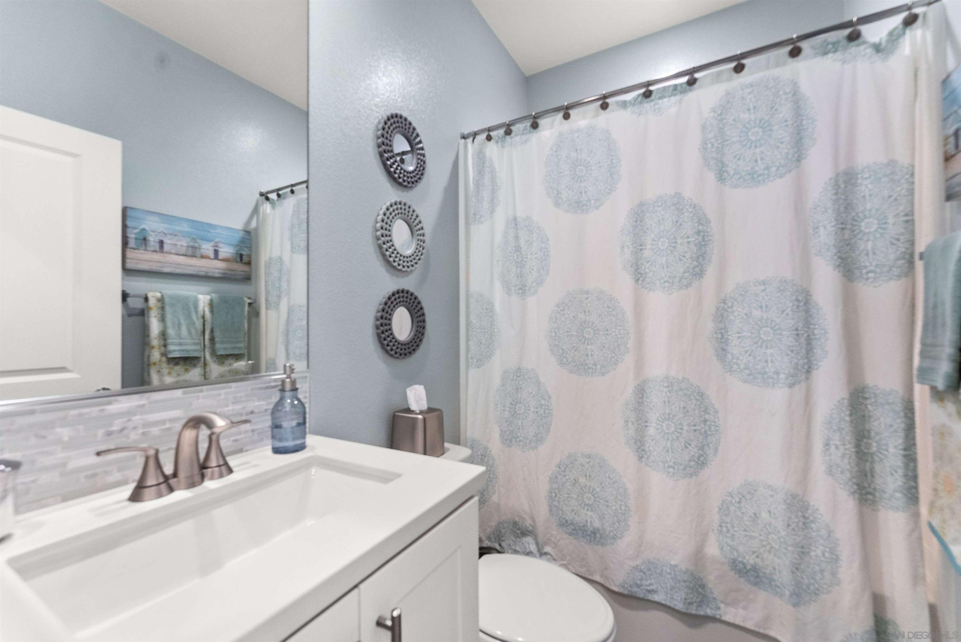 Detail Gallery Image 22 of 40 For 1291  via Lucero, Oceanside,  CA 92056 - 3 Beds | 4 Baths