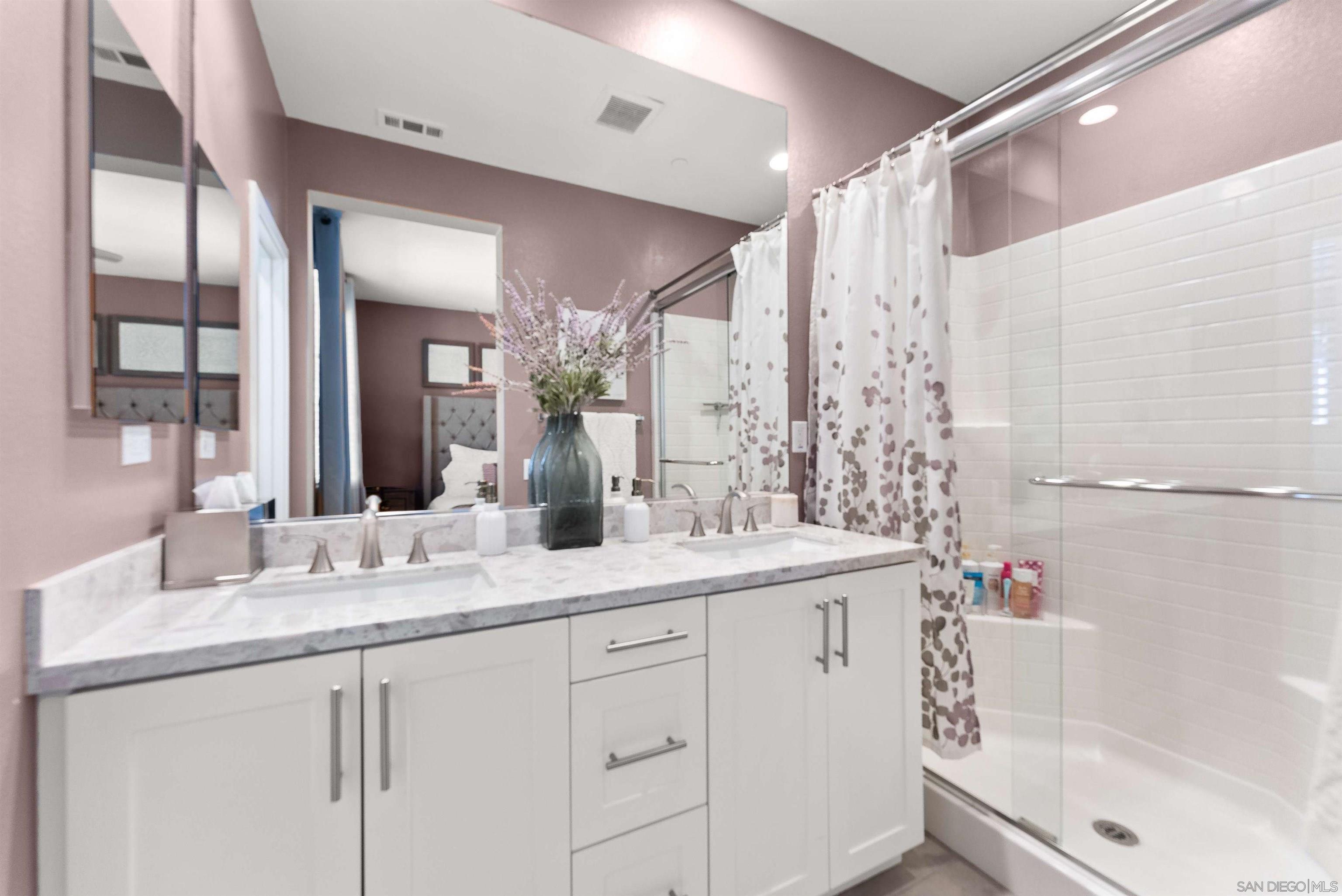 Detail Gallery Image 30 of 40 For 1291  via Lucero, Oceanside,  CA 92056 - 3 Beds | 4 Baths