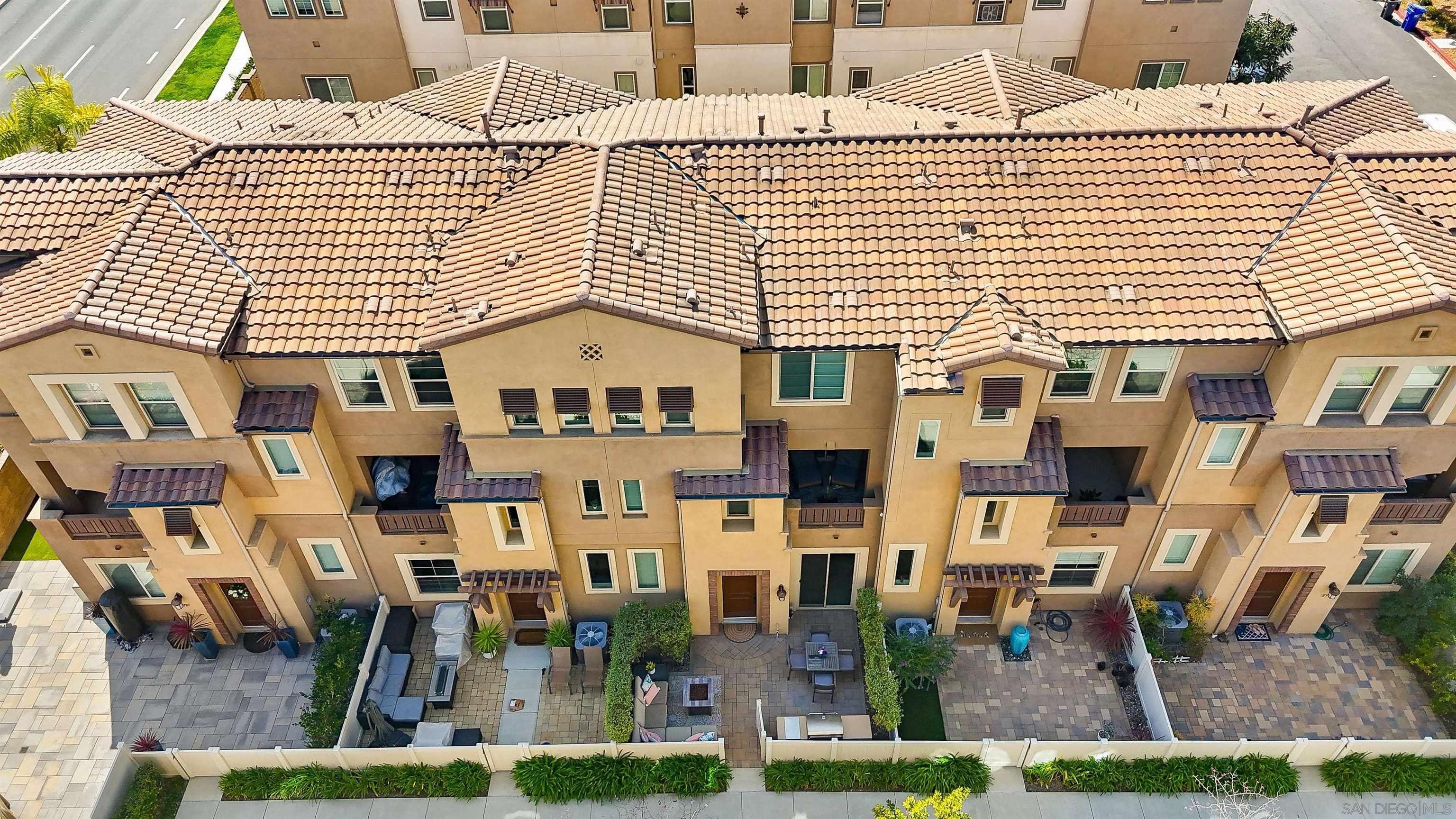 Detail Gallery Image 35 of 40 For 1291  via Lucero, Oceanside,  CA 92056 - 3 Beds | 4 Baths