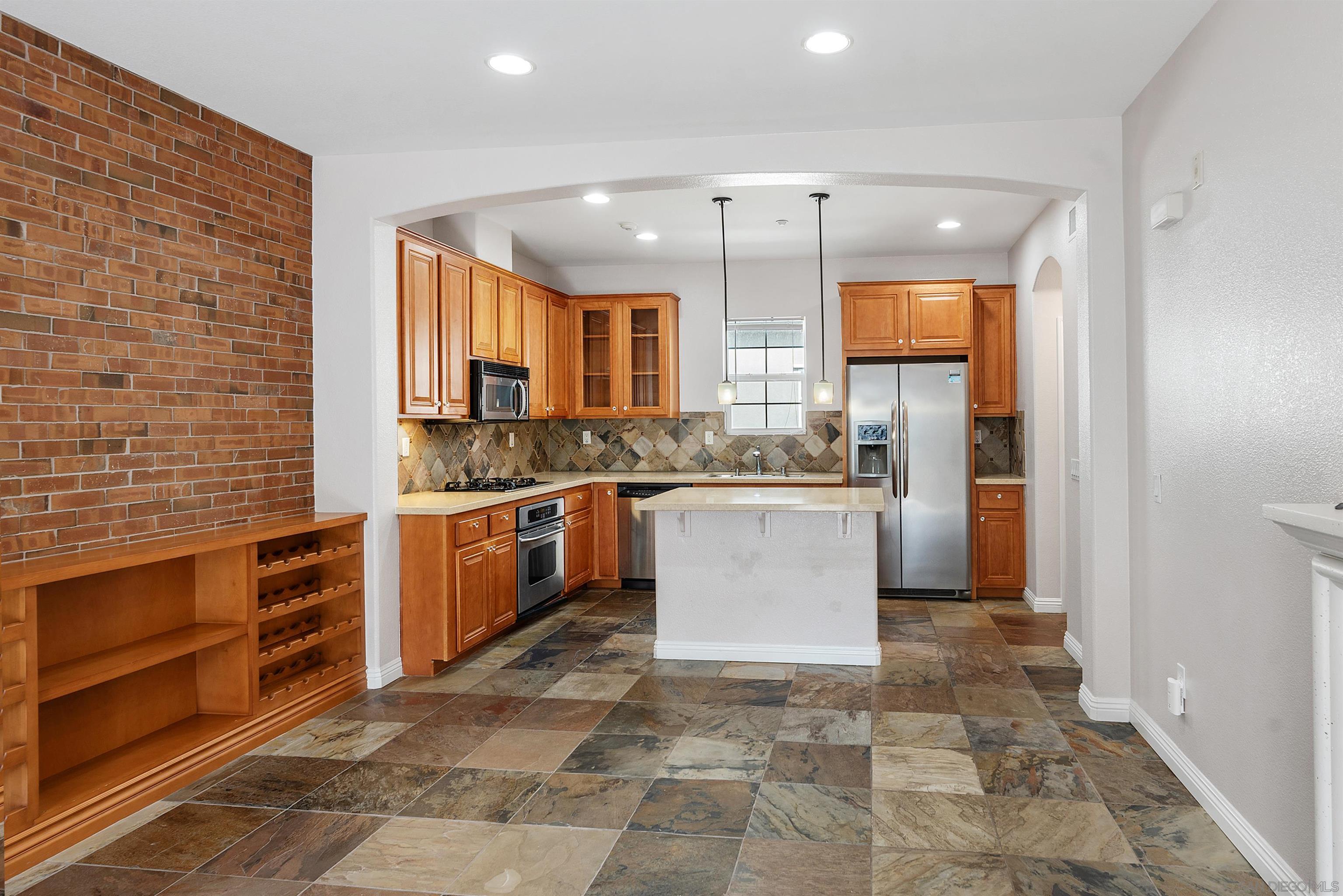 Detail Gallery Image 15 of 47 For 10556  Debreceni Way  9, San Diego,  CA 92127 - 2 Beds | 2/1 Baths