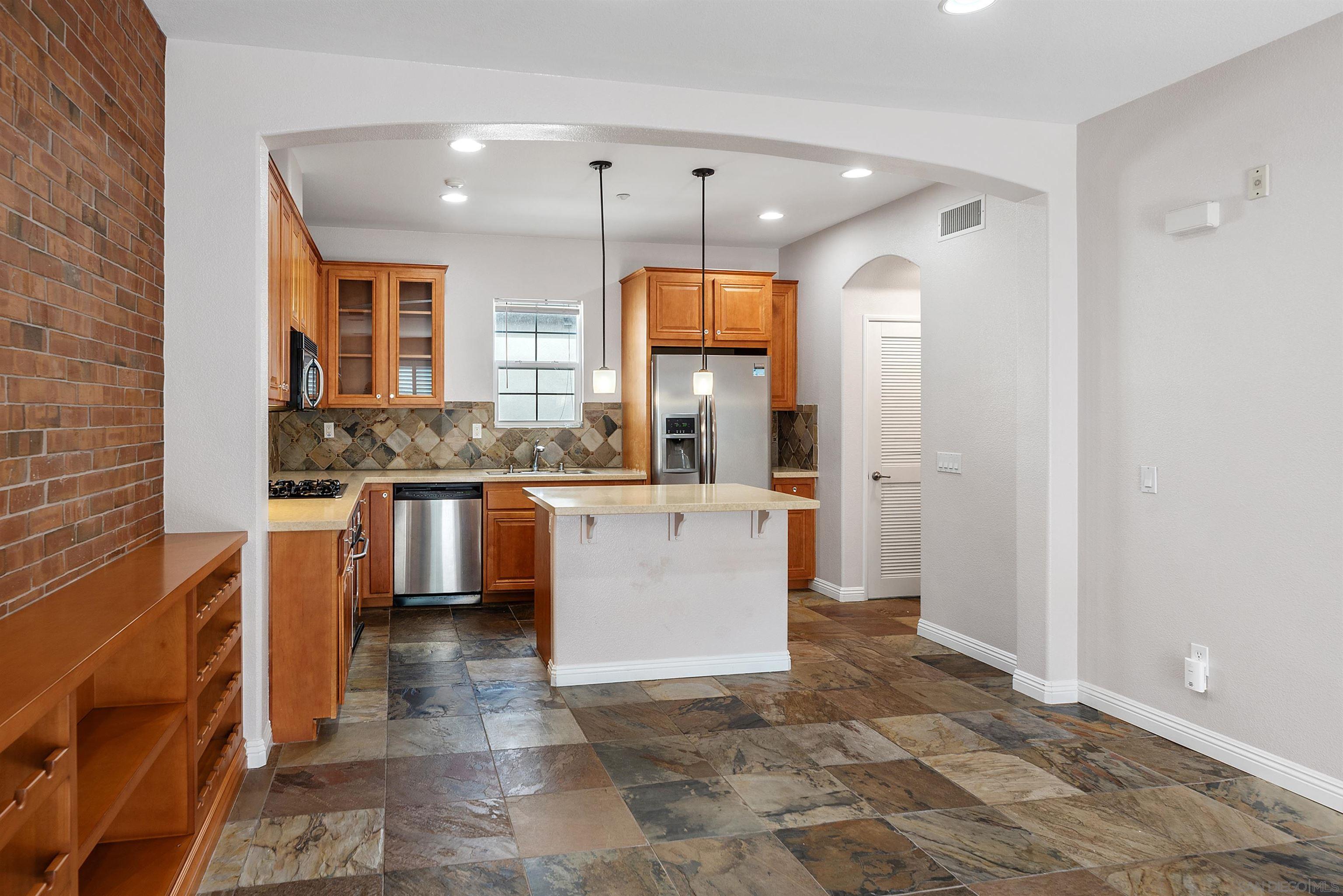 Detail Gallery Image 17 of 47 For 10556  Debreceni Way  9, San Diego,  CA 92127 - 2 Beds | 2/1 Baths