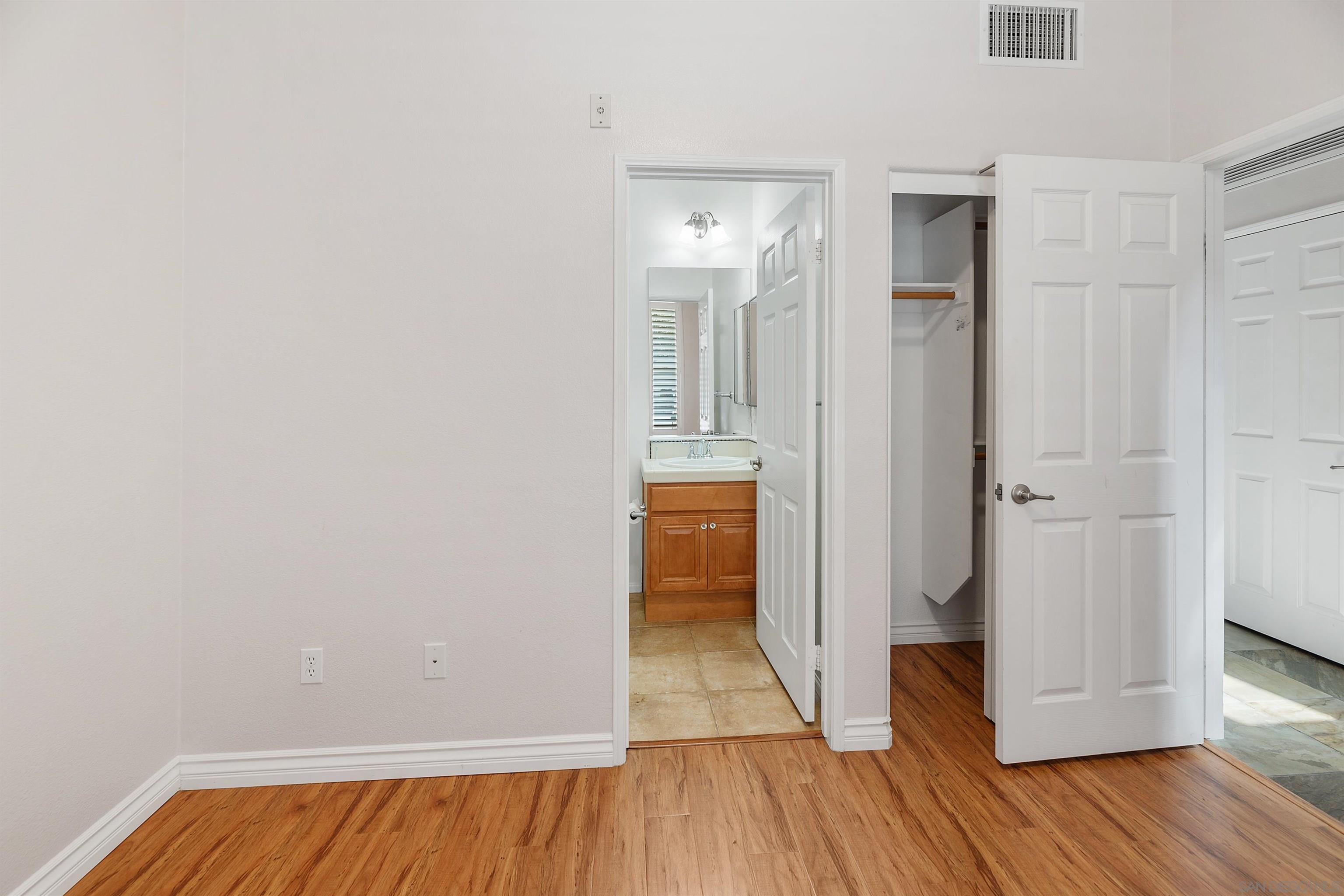 Detail Gallery Image 34 of 47 For 10556  Debreceni Way  9, San Diego,  CA 92127 - 2 Beds | 2/1 Baths