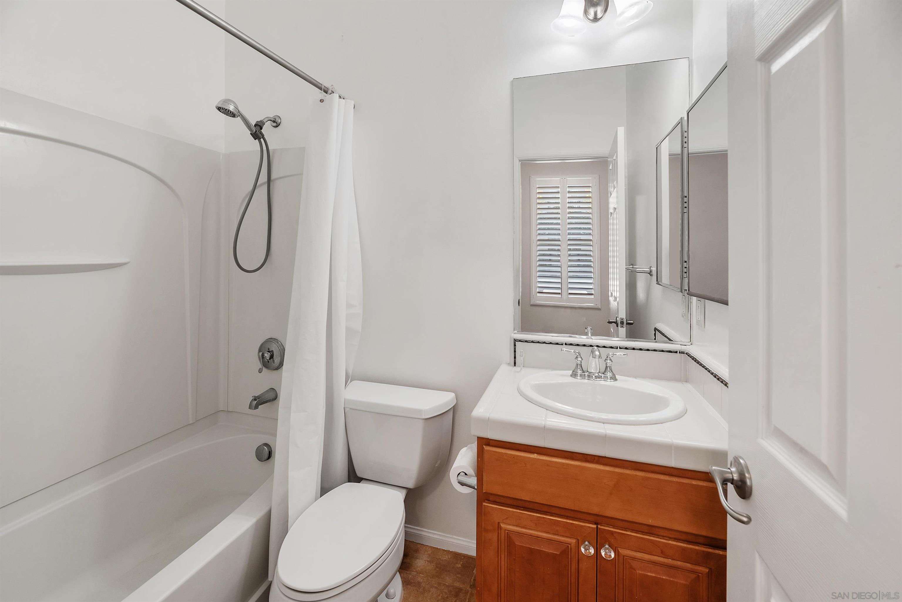 Detail Gallery Image 35 of 47 For 10556  Debreceni Way  9, San Diego,  CA 92127 - 2 Beds | 2/1 Baths