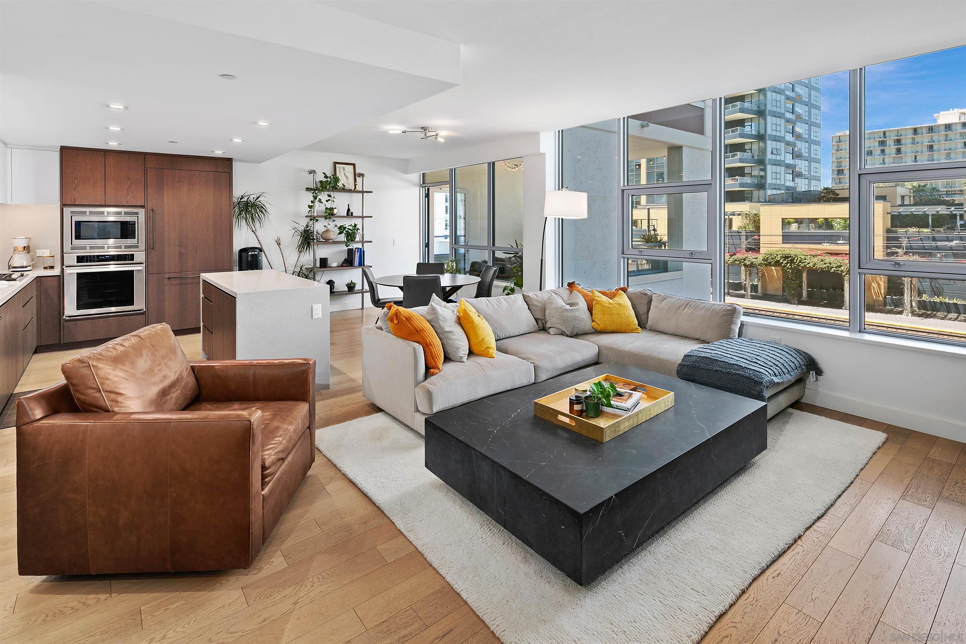 Front Image Thumbnail for SD260006335