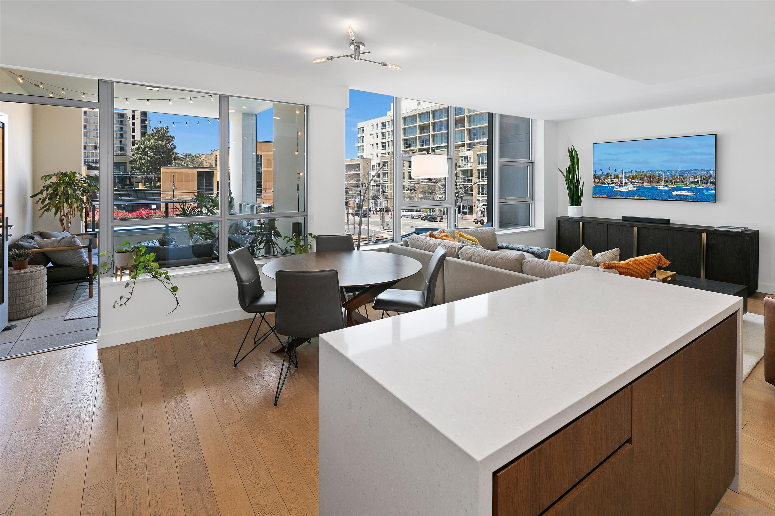 Detail Gallery Image 8 of 59 For 1388  Kettner Blvd.  #202,  San Diego,  CA 92101 - 1 Beds | 1/1 Baths