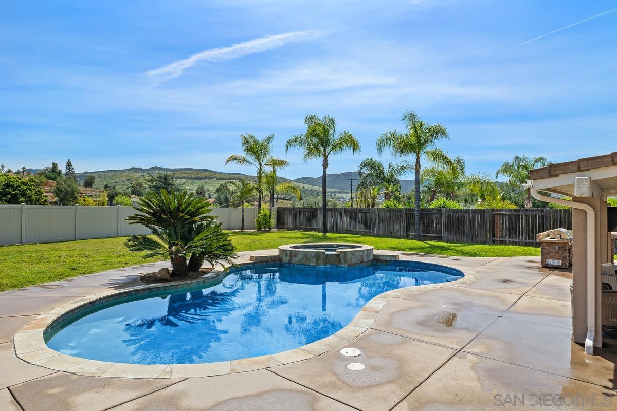 Front Image Thumbnail for SD260006337