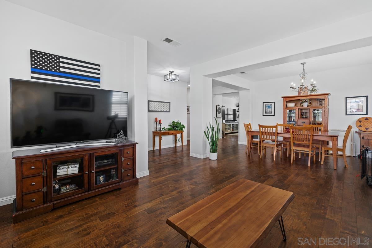 Detail Gallery Image 5 of 18 For 9239  Briette Pl, El Cajon,  CA 92021 - 4 Beds | 2 Baths