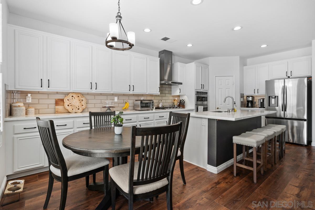 Detail Gallery Image 9 of 18 For 9239  Briette Pl, El Cajon,  CA 92021 - 4 Beds | 2 Baths