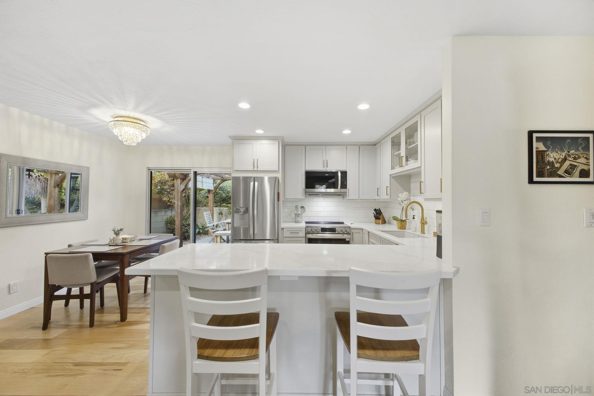 Detail Gallery Image 5 of 43 For 3620  Fireway Dr, San Diego,  CA 92111 - 3 Beds | 2 Baths