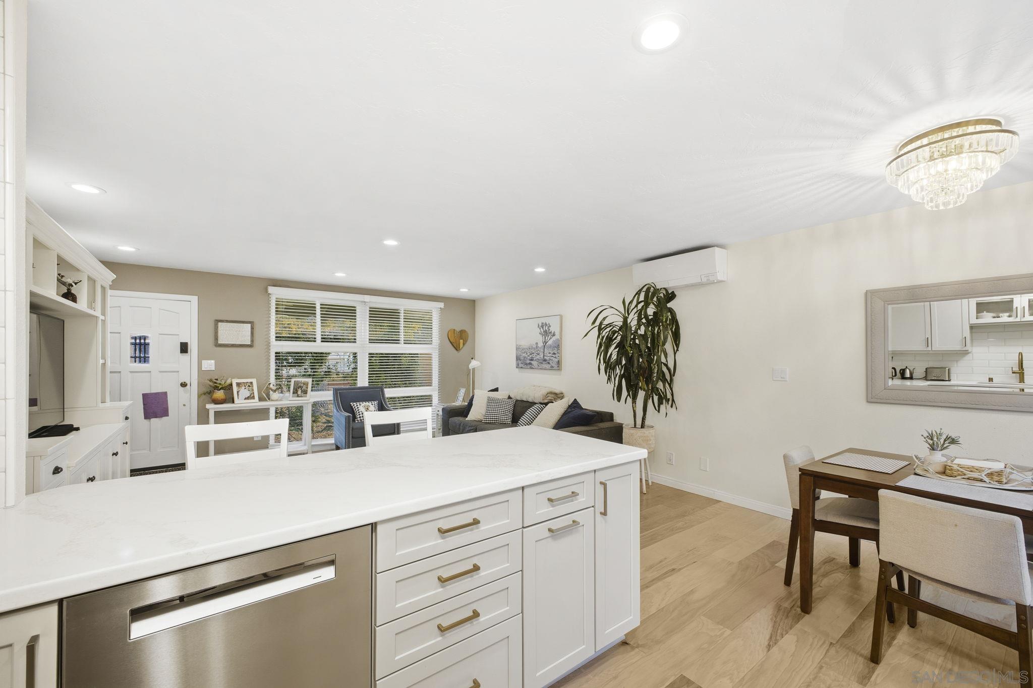 Detail Gallery Image 10 of 43 For 3620  Fireway Dr, San Diego,  CA 92111 - 3 Beds | 2 Baths