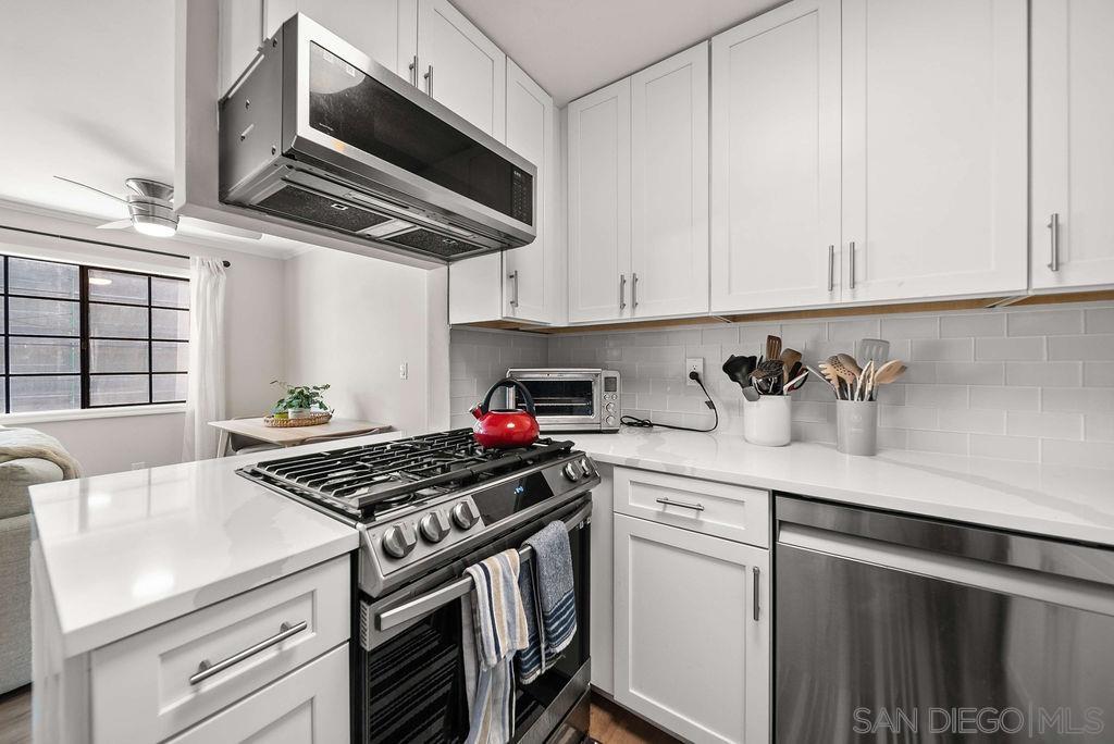 Detail Gallery Image 11 of 27 For 4205  Ohio St  #207,  San Diego,  CA 92104 - 2 Beds | 2 Baths