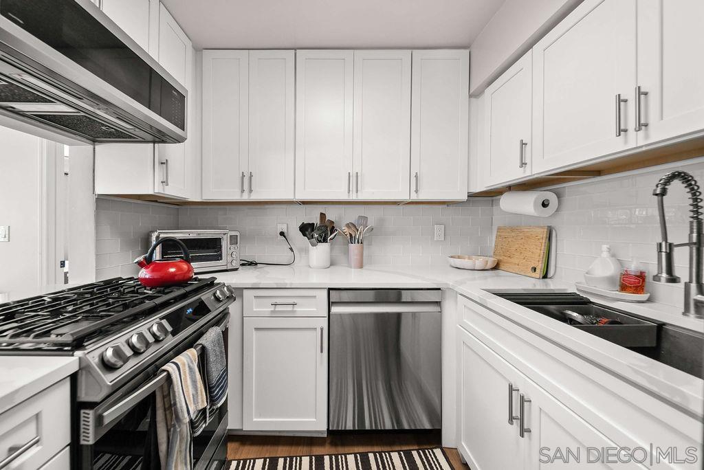 Detail Gallery Image 10 of 27 For 4205  Ohio St  #207,  San Diego,  CA 92104 - 2 Beds | 2 Baths