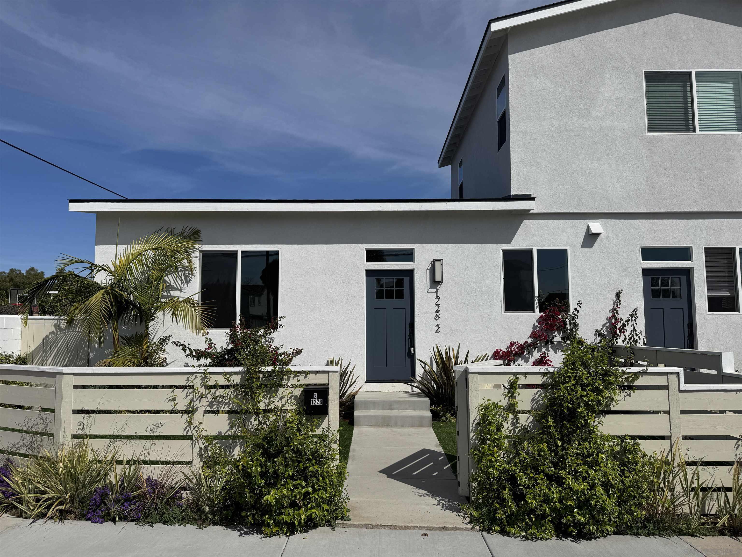 Front Image Thumbnail for SD260006347