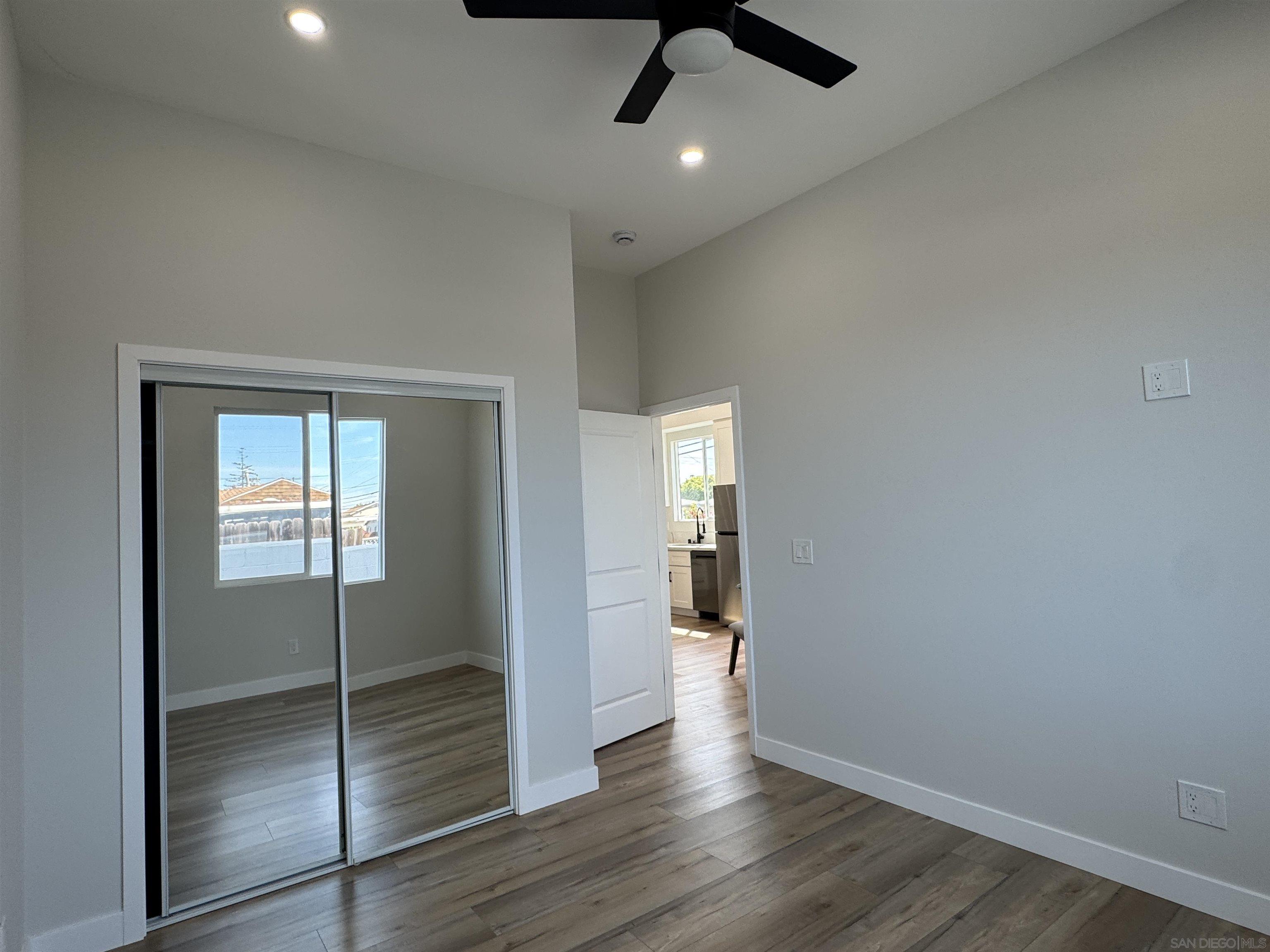 Detail Gallery Image 11 of 27 For 1226  Fern Ave, Imperial Beach,  CA 91932 - 6 Beds | 4 Baths