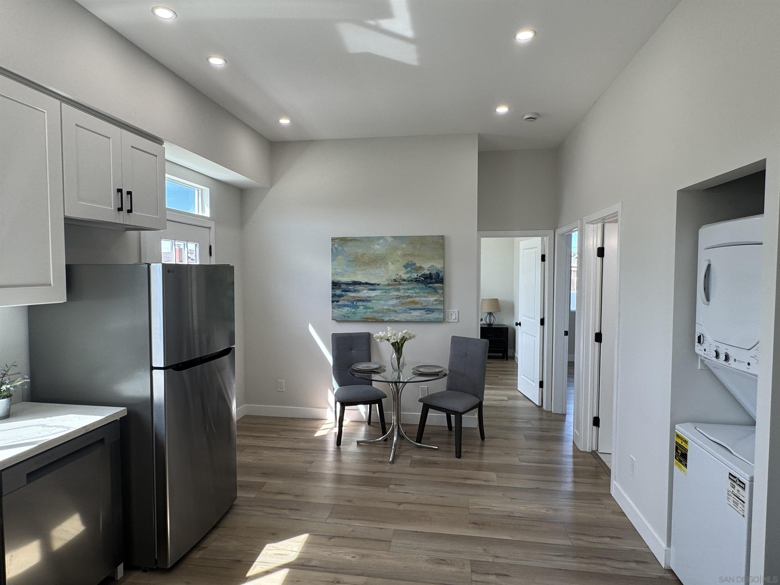 Detail Gallery Image 19 of 27 For 1226  Fern Ave, Imperial Beach,  CA 91932 - 6 Beds | 4 Baths