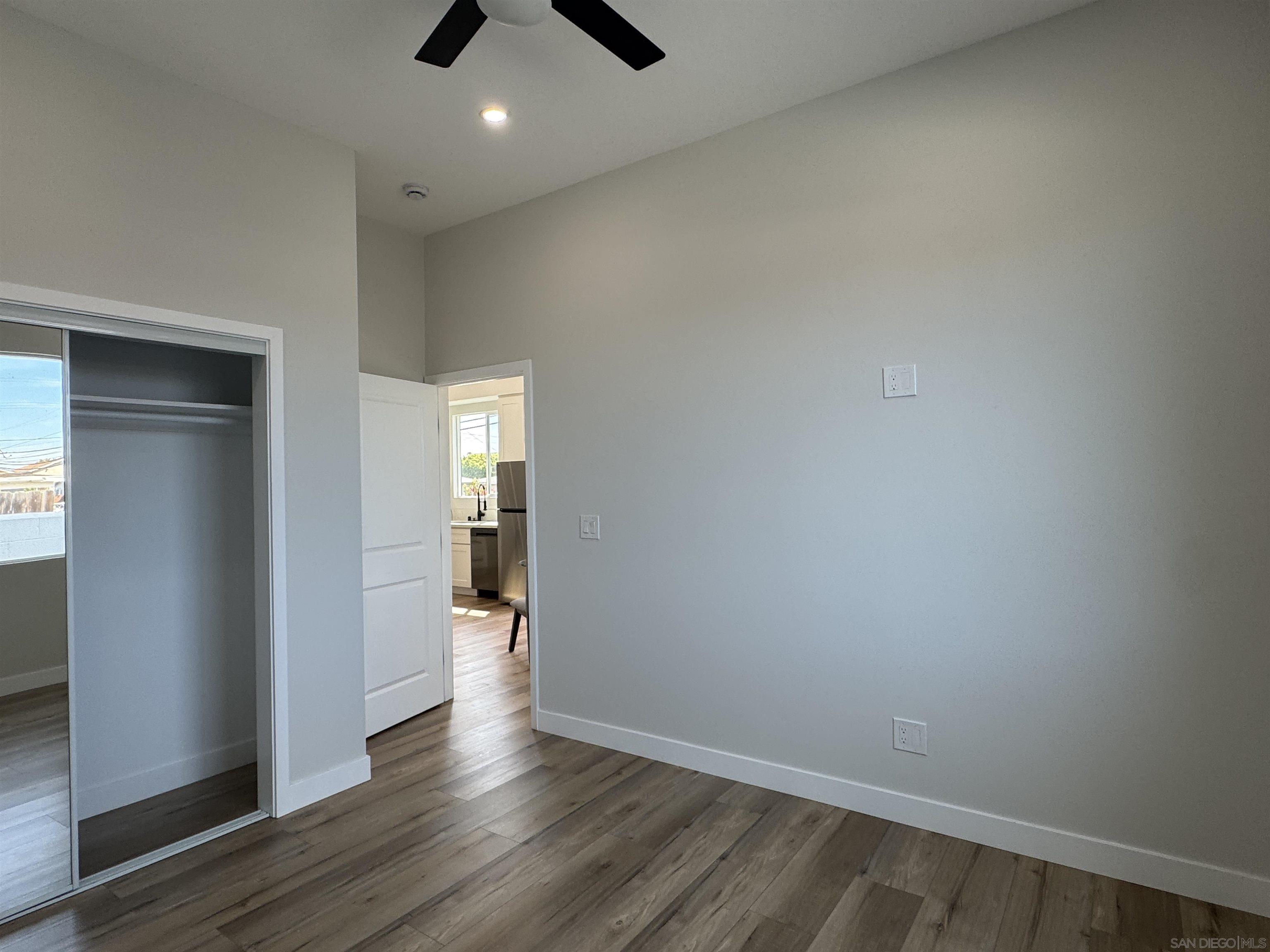 Detail Gallery Image 10 of 27 For 1226  Fern Ave, Imperial Beach,  CA 91932 - 6 Beds | 4 Baths